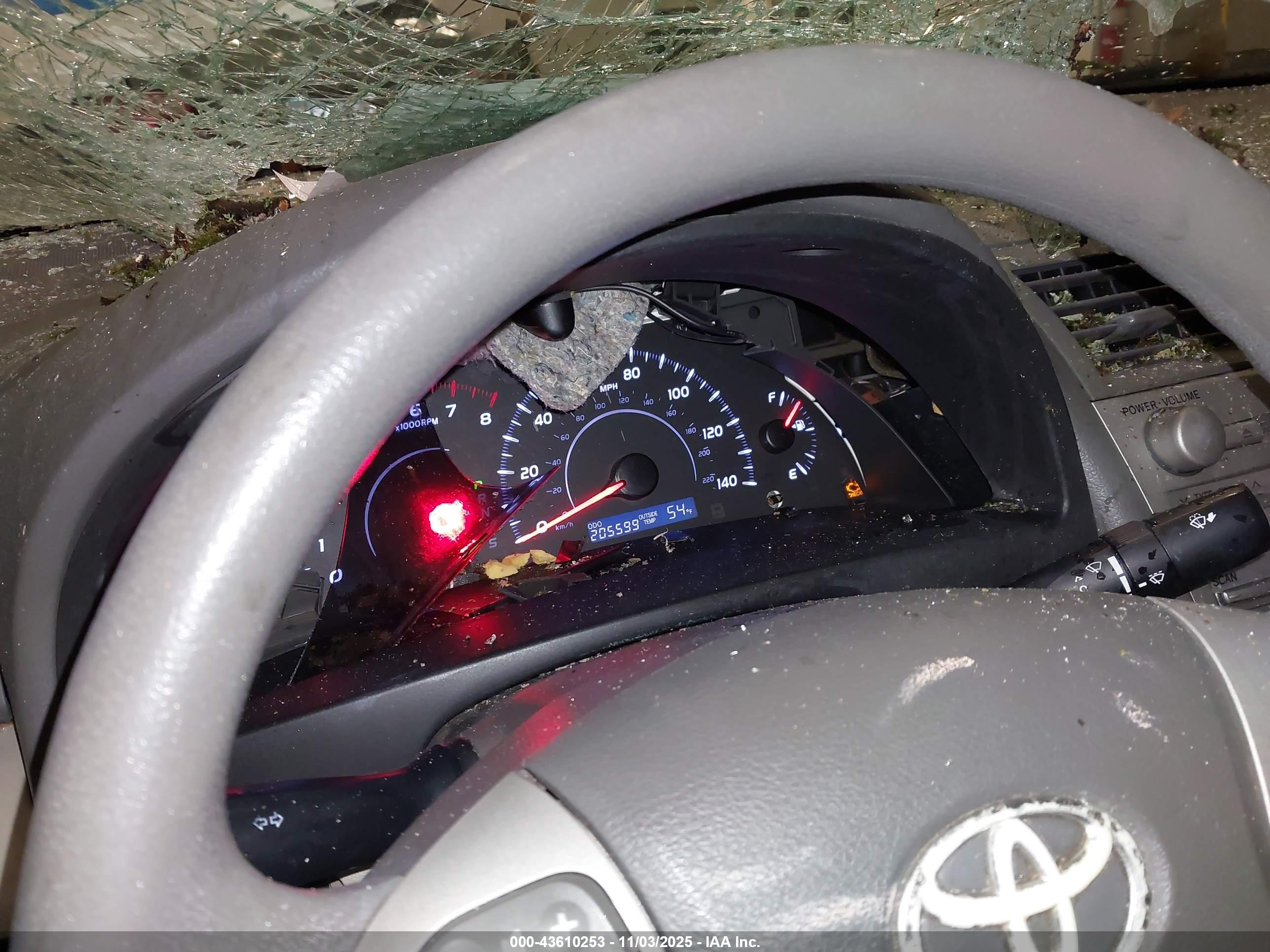 TOYOTA CAMRY image 7