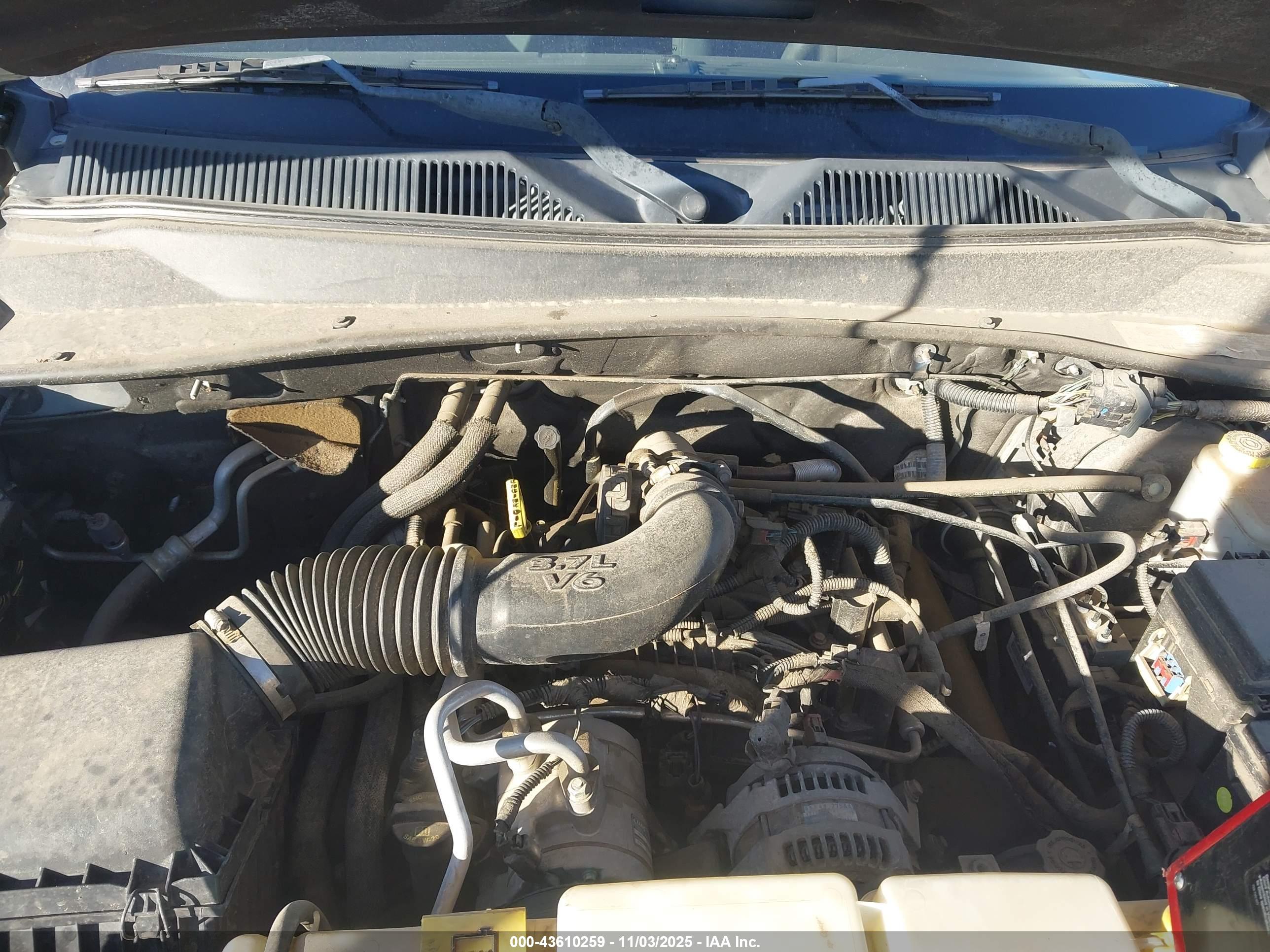 JEEP LIBERTY image 10