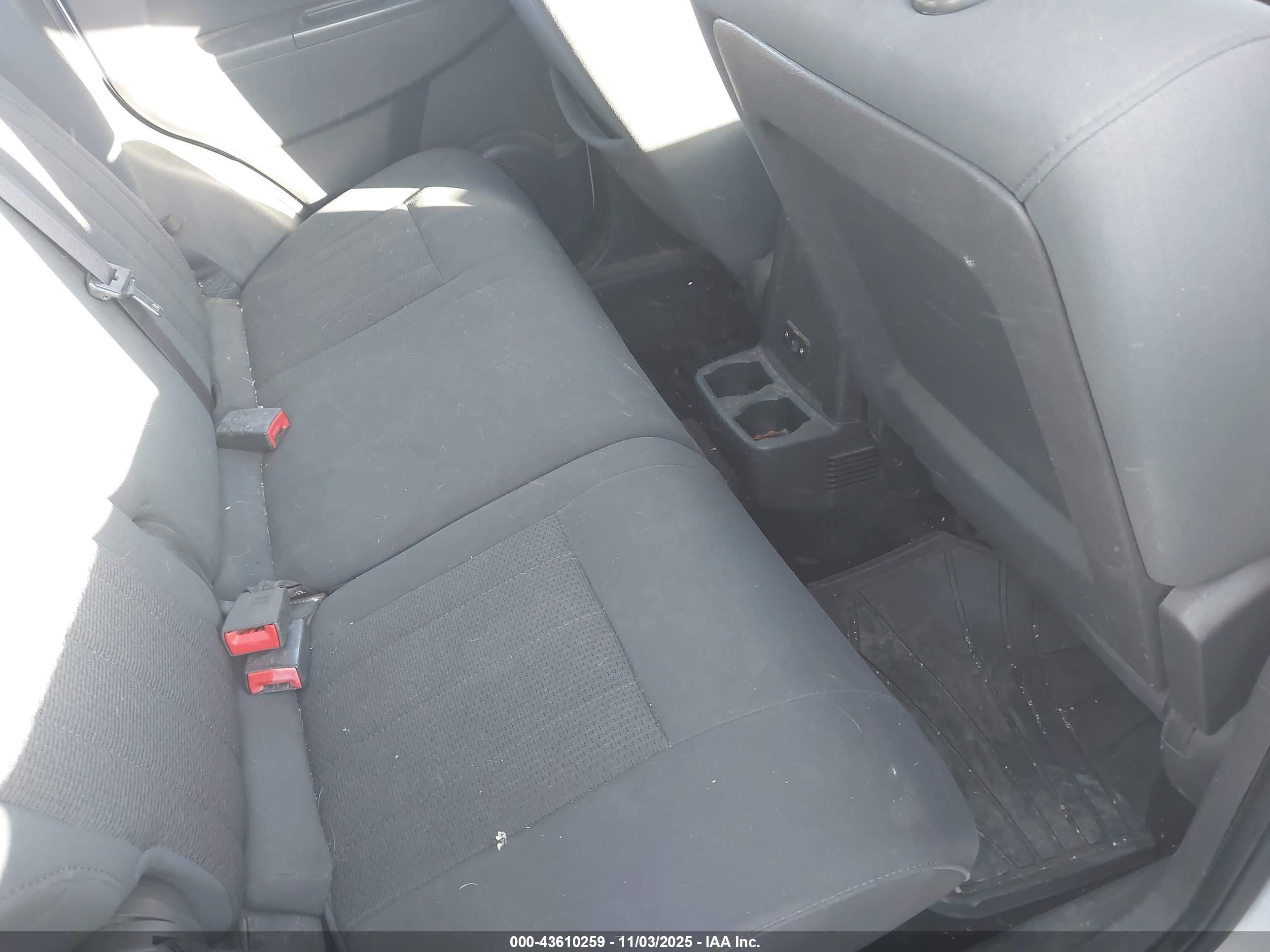 JEEP LIBERTY image 8