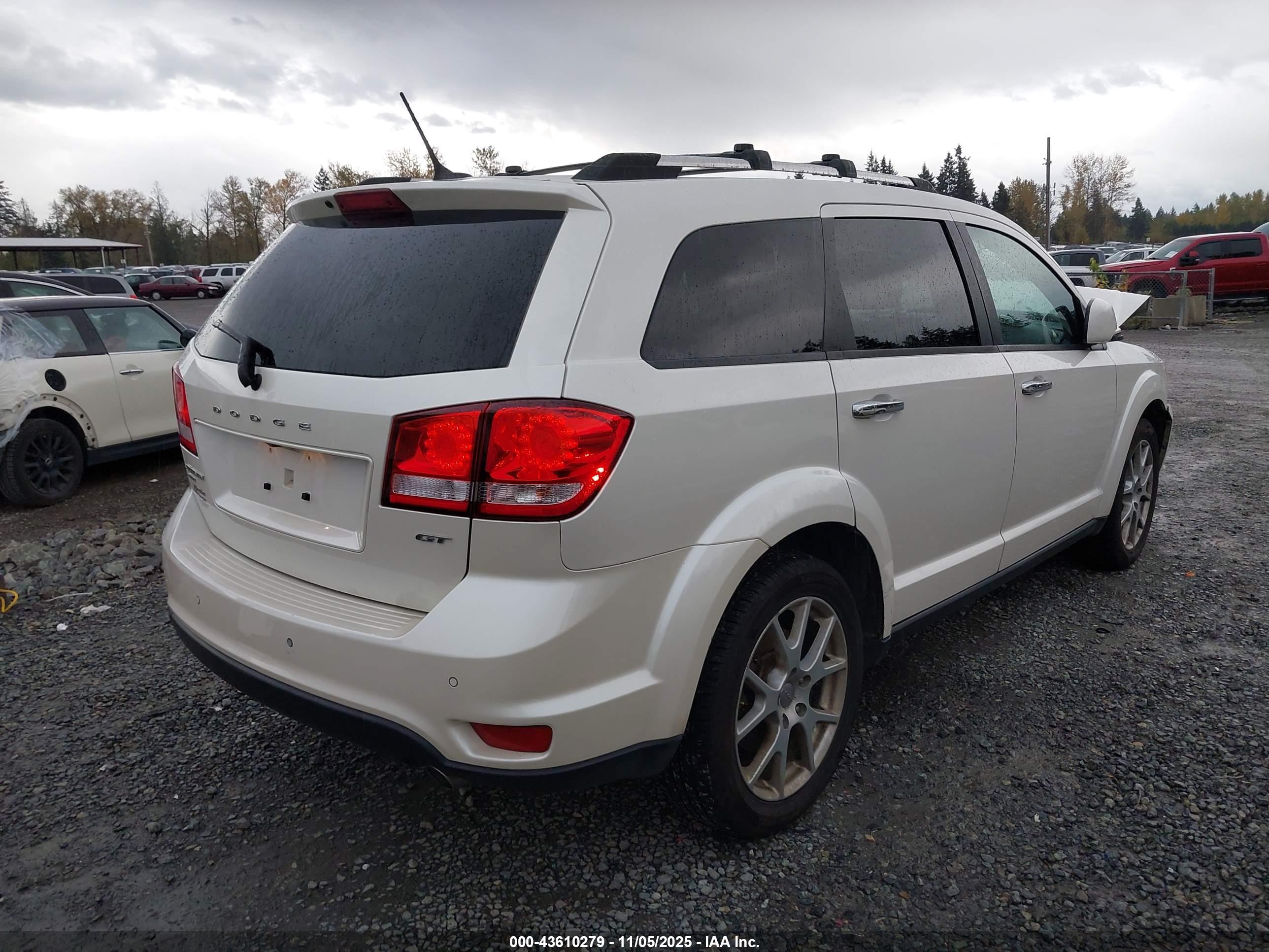 DODGE JOURNEY image 4