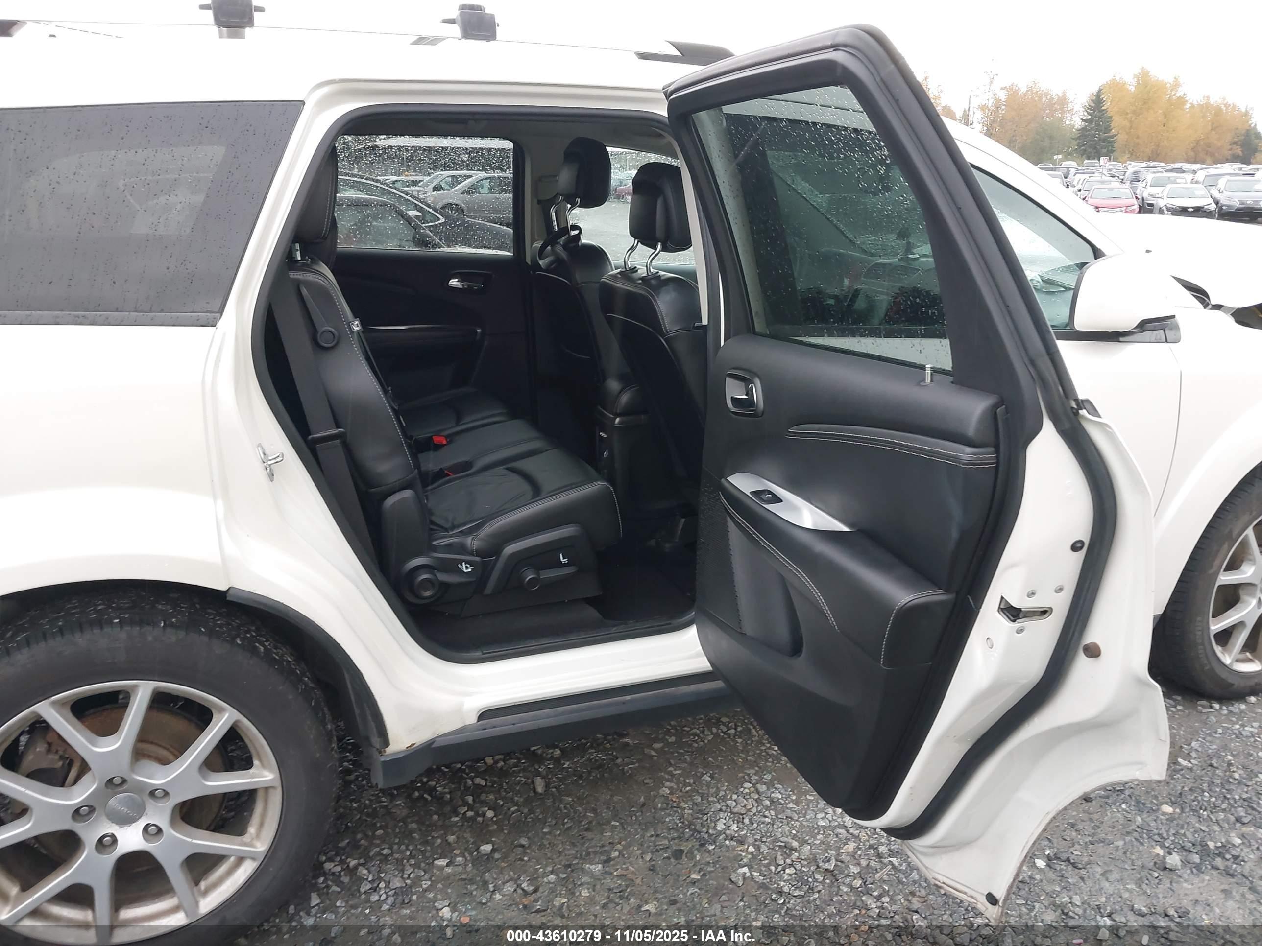 DODGE JOURNEY image 8
