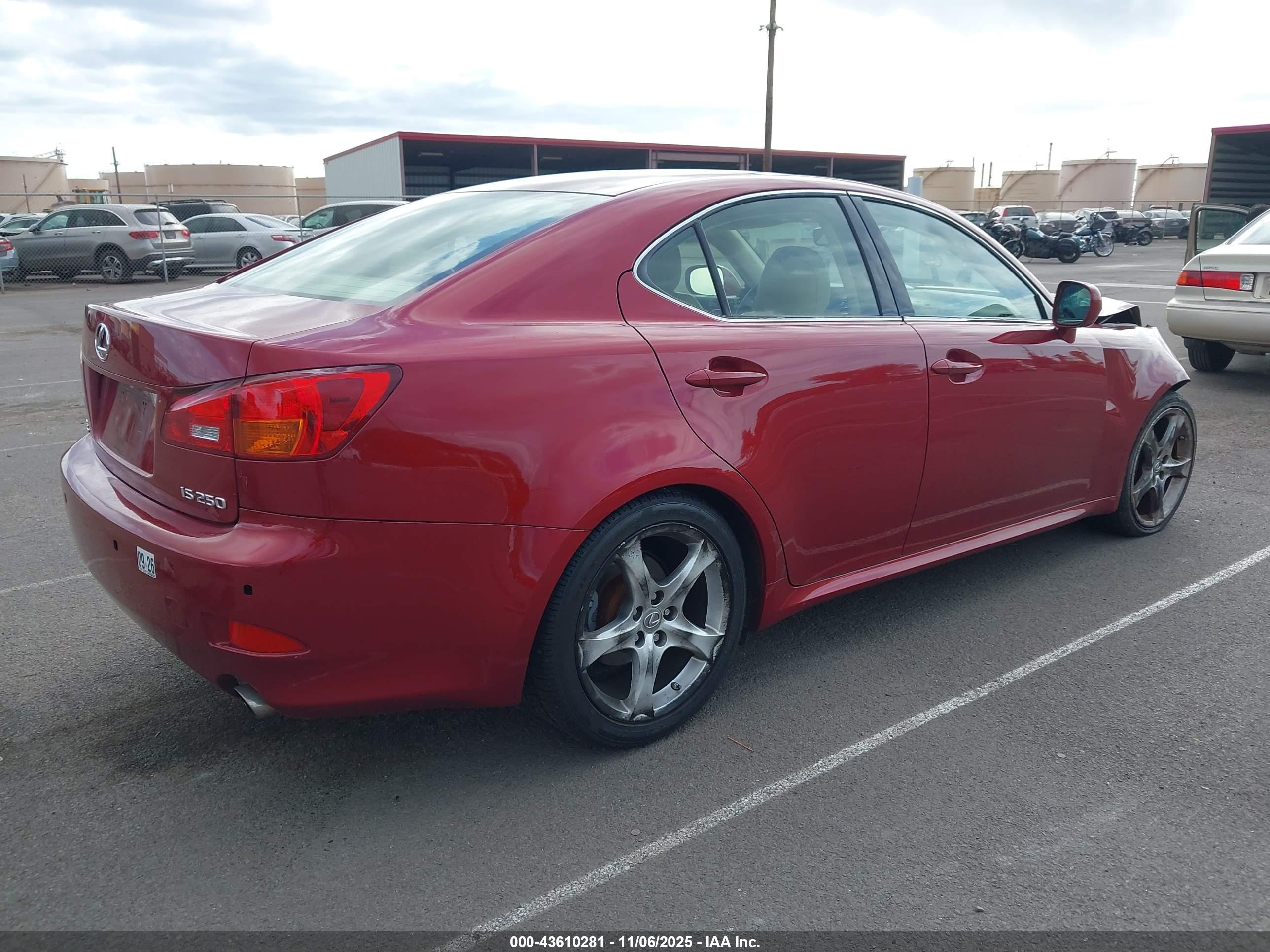 LEXUS IS image 4
