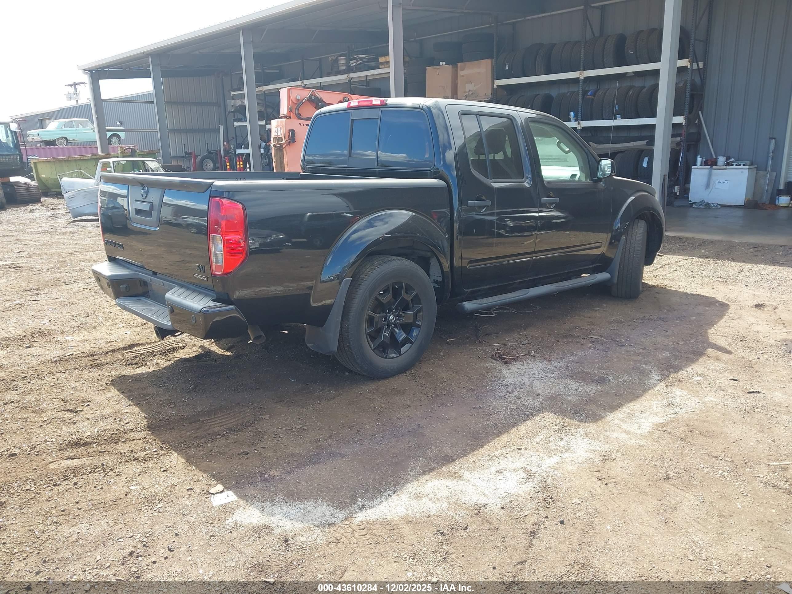 NISSAN FRONTIER image 4