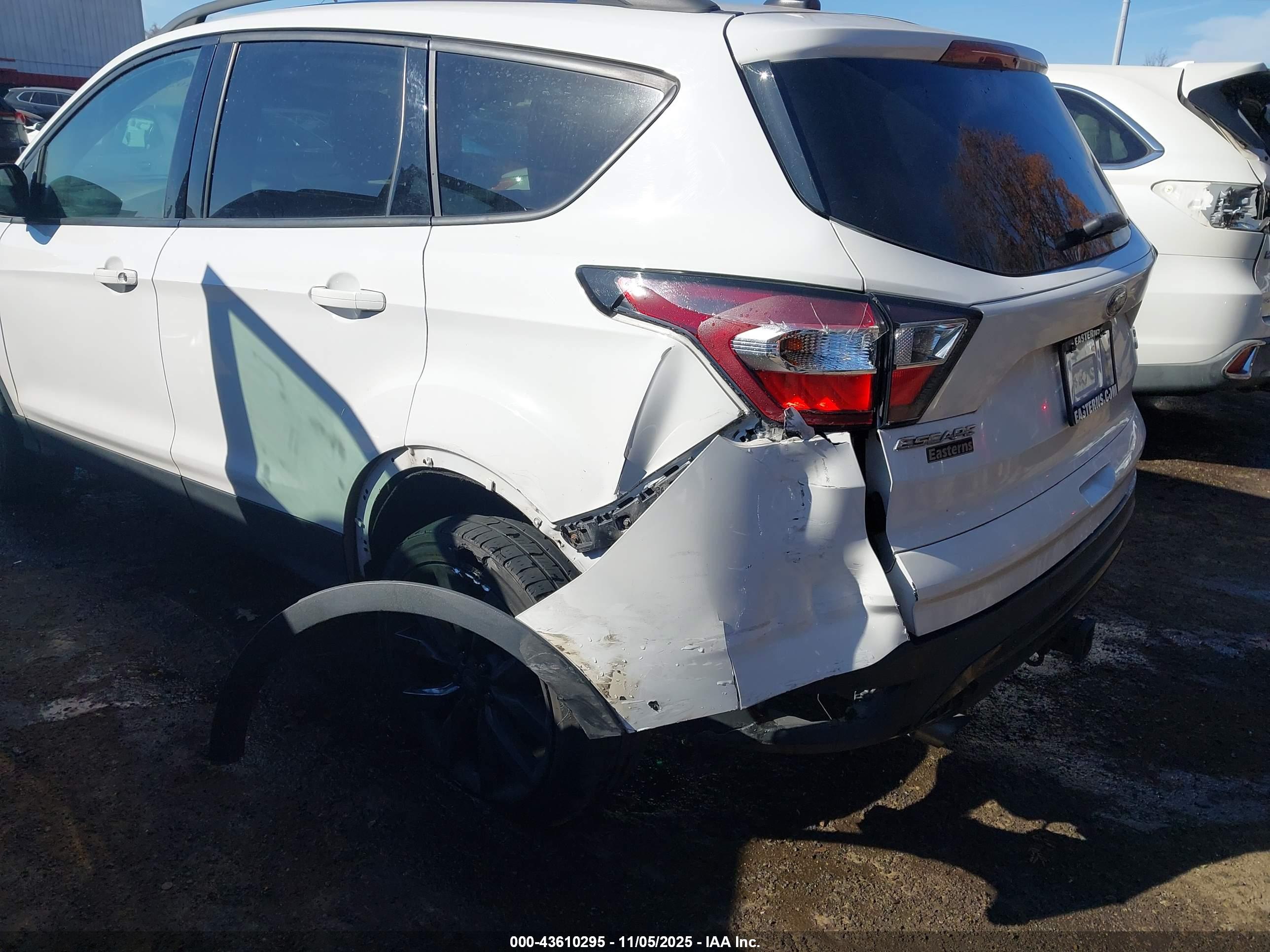 FORD ESCAPE image 6
