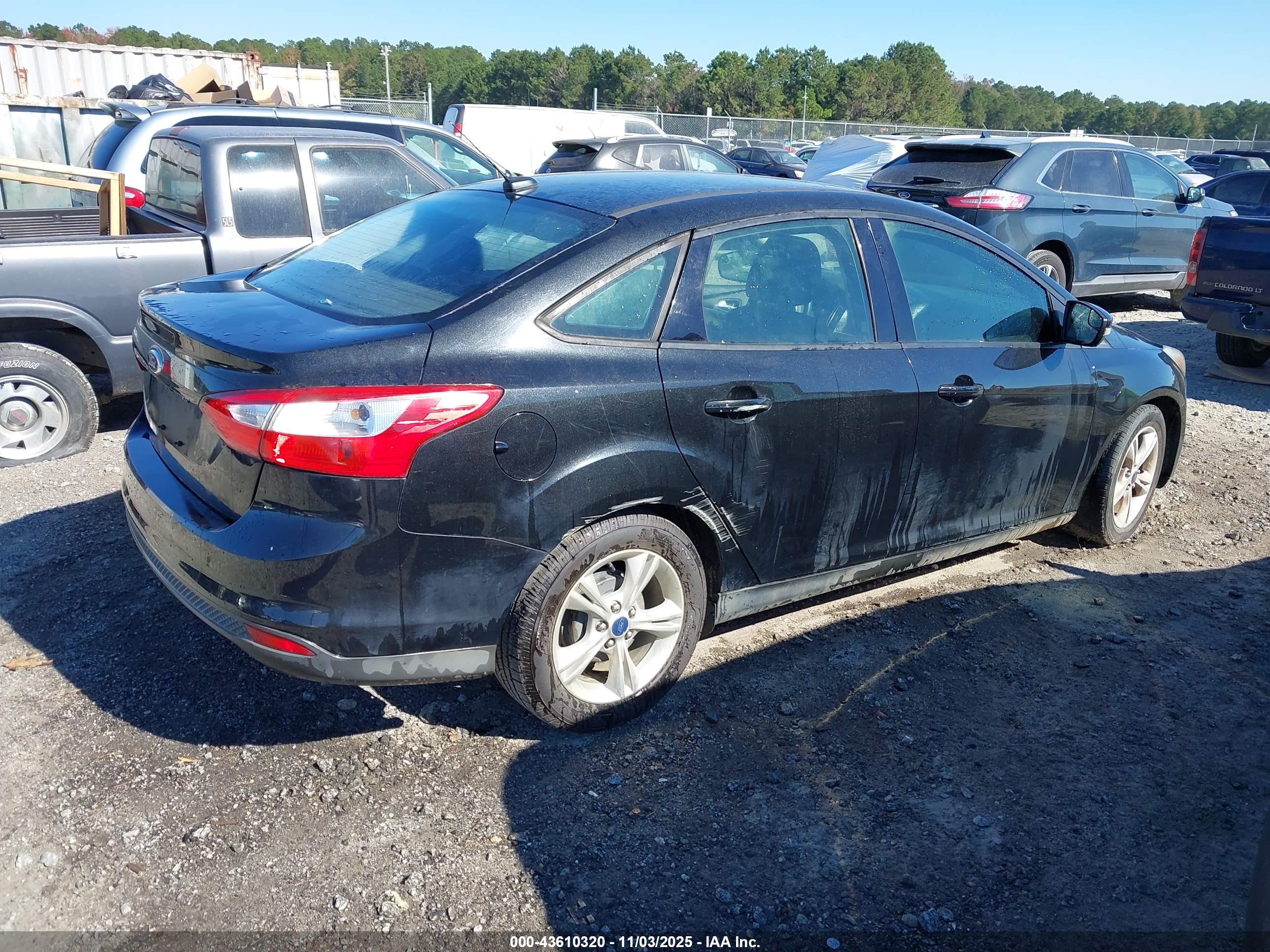 FORD FOCUS image 4