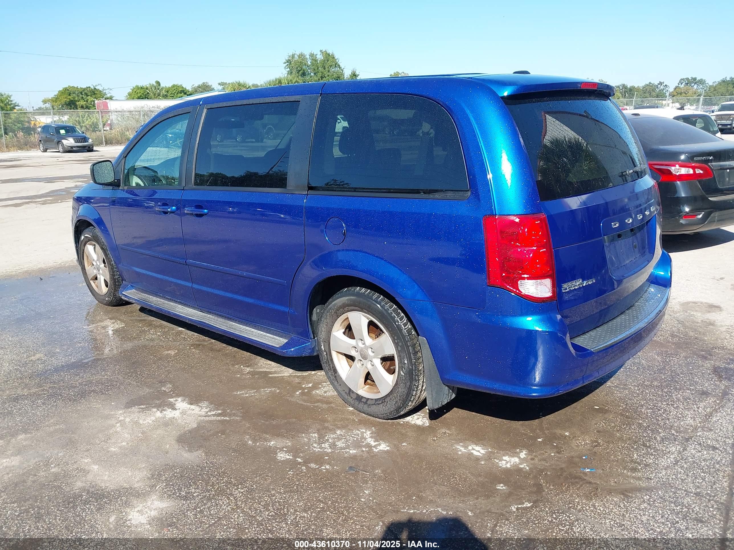 DODGE GRAND image 3