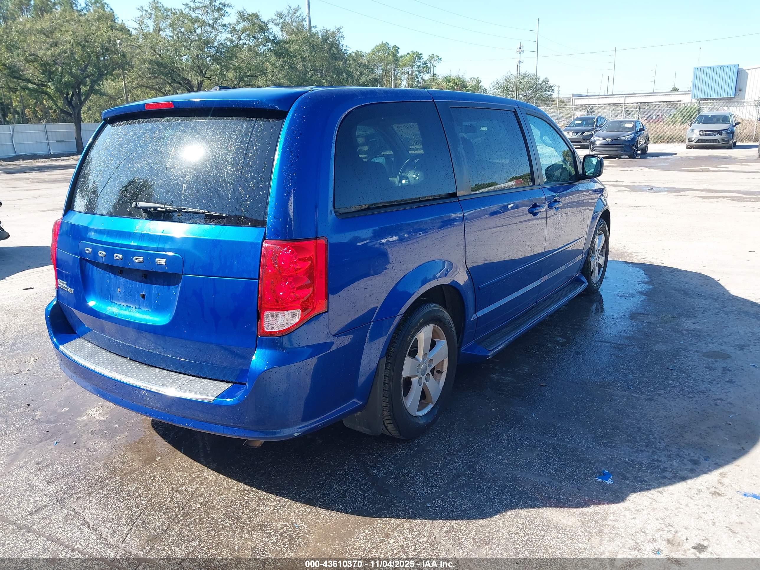 DODGE GRAND image 4