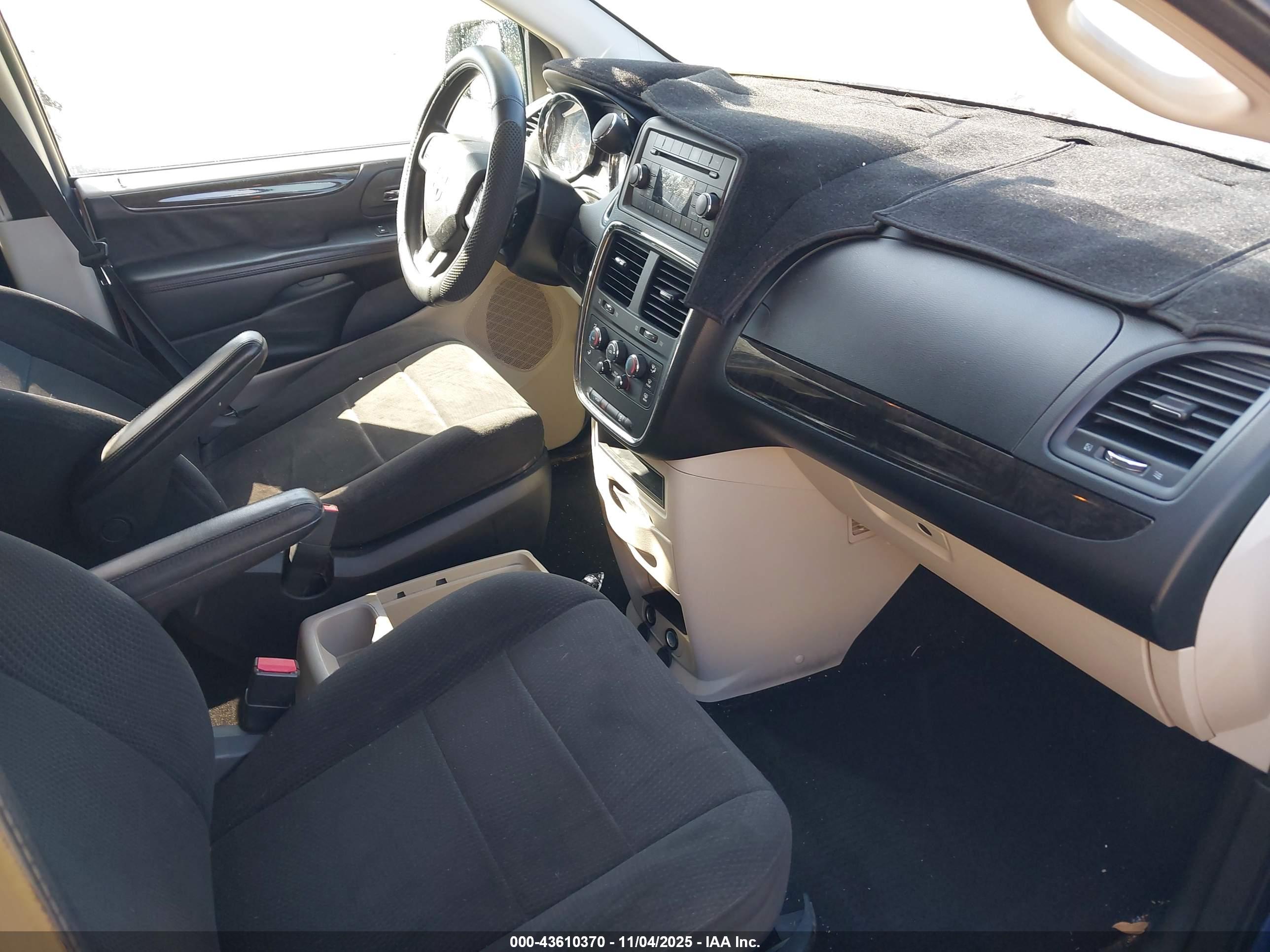 DODGE GRAND image 5