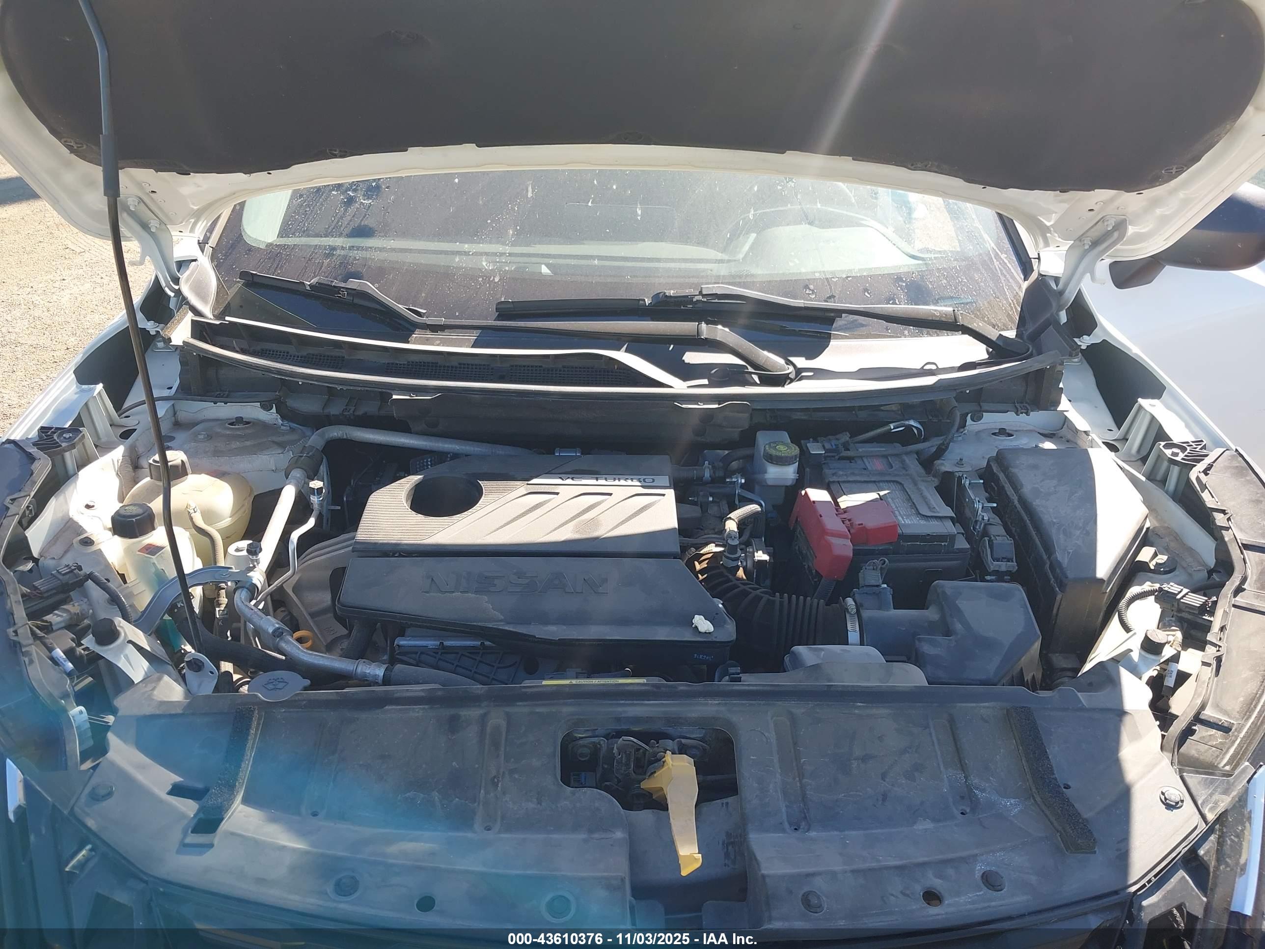 NISSAN ROGUE image 10