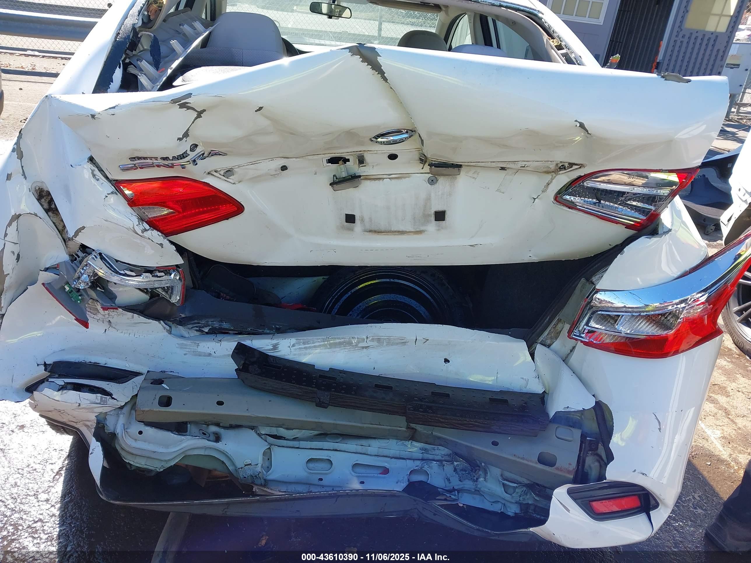 NISSAN SENTRA image 6