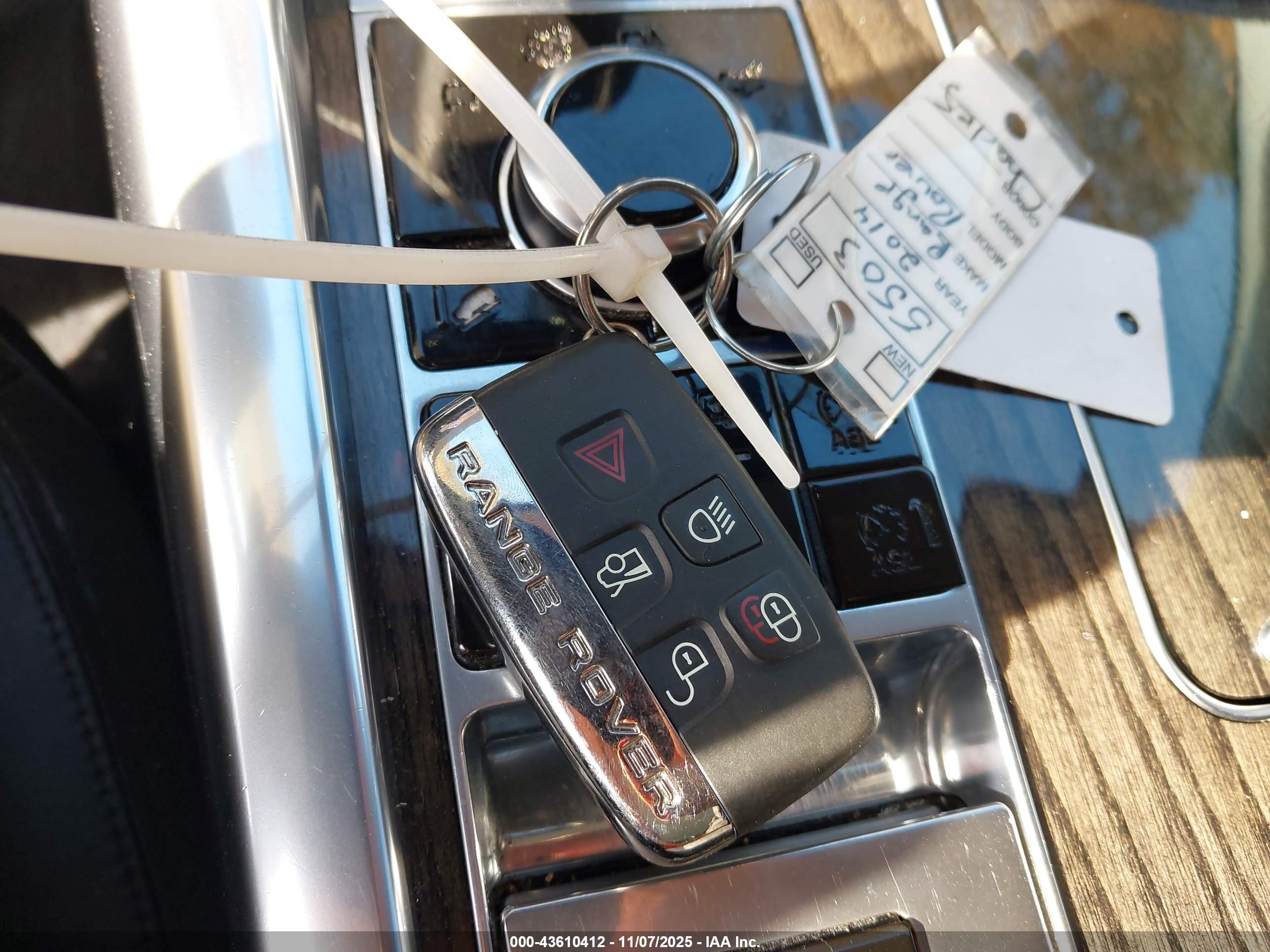 LAND ROVER image 11