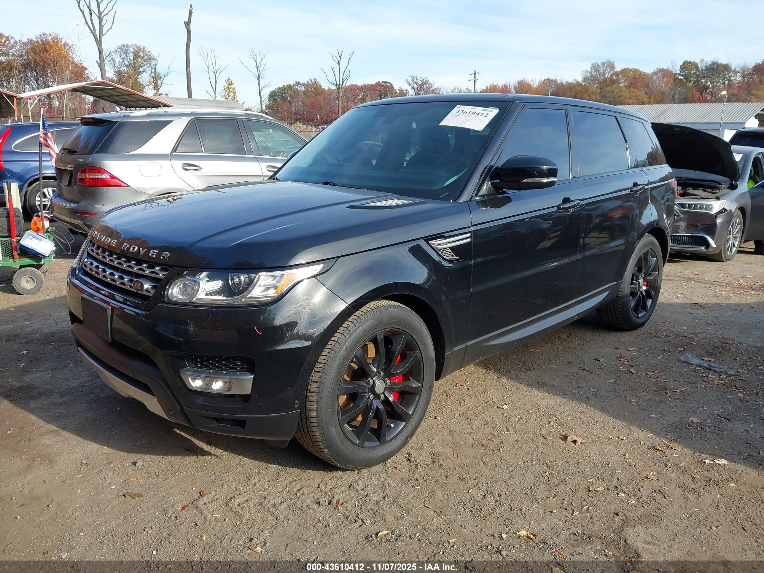 LAND ROVER image 2