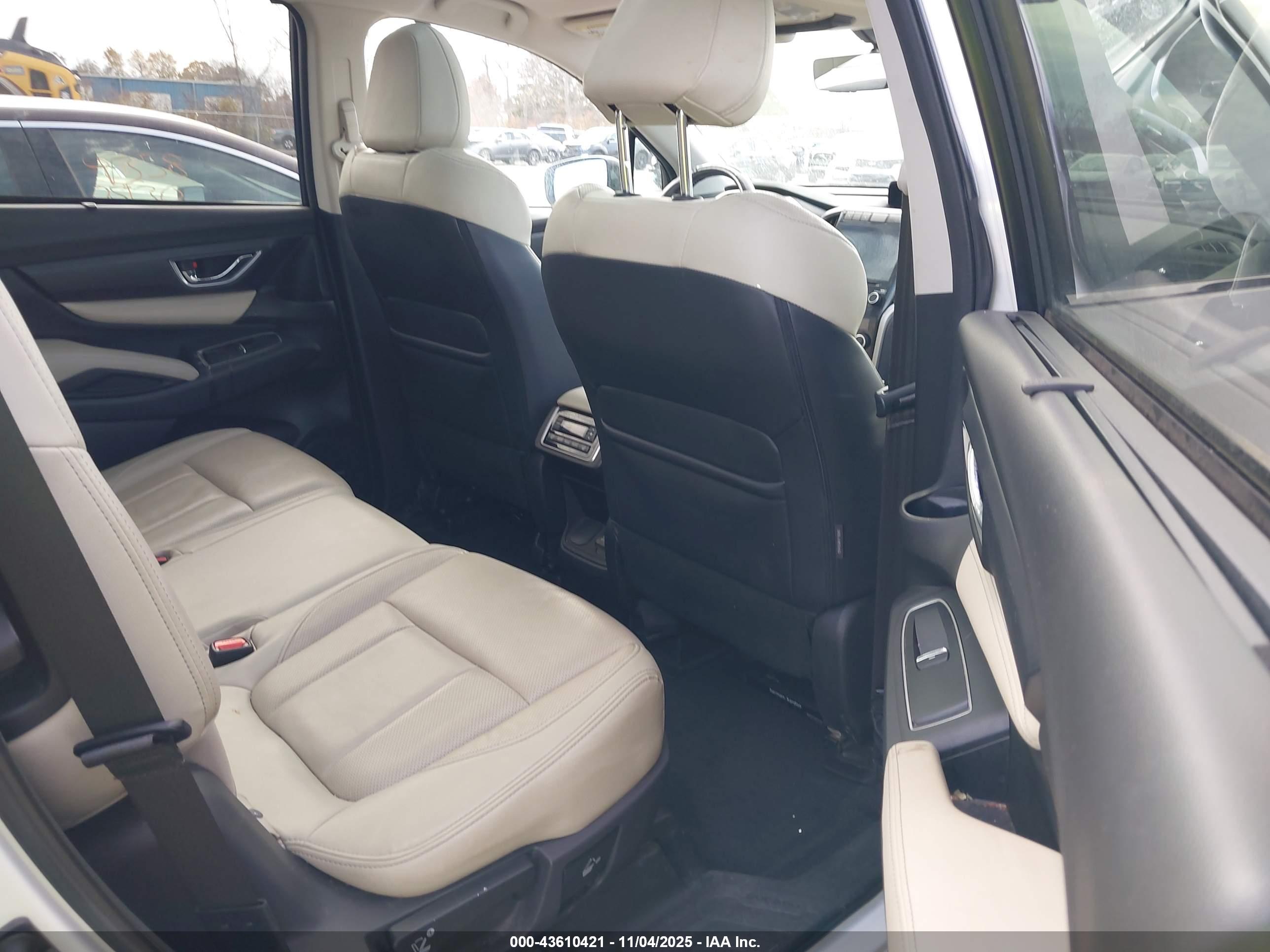 SUBARU ASCENT image 8