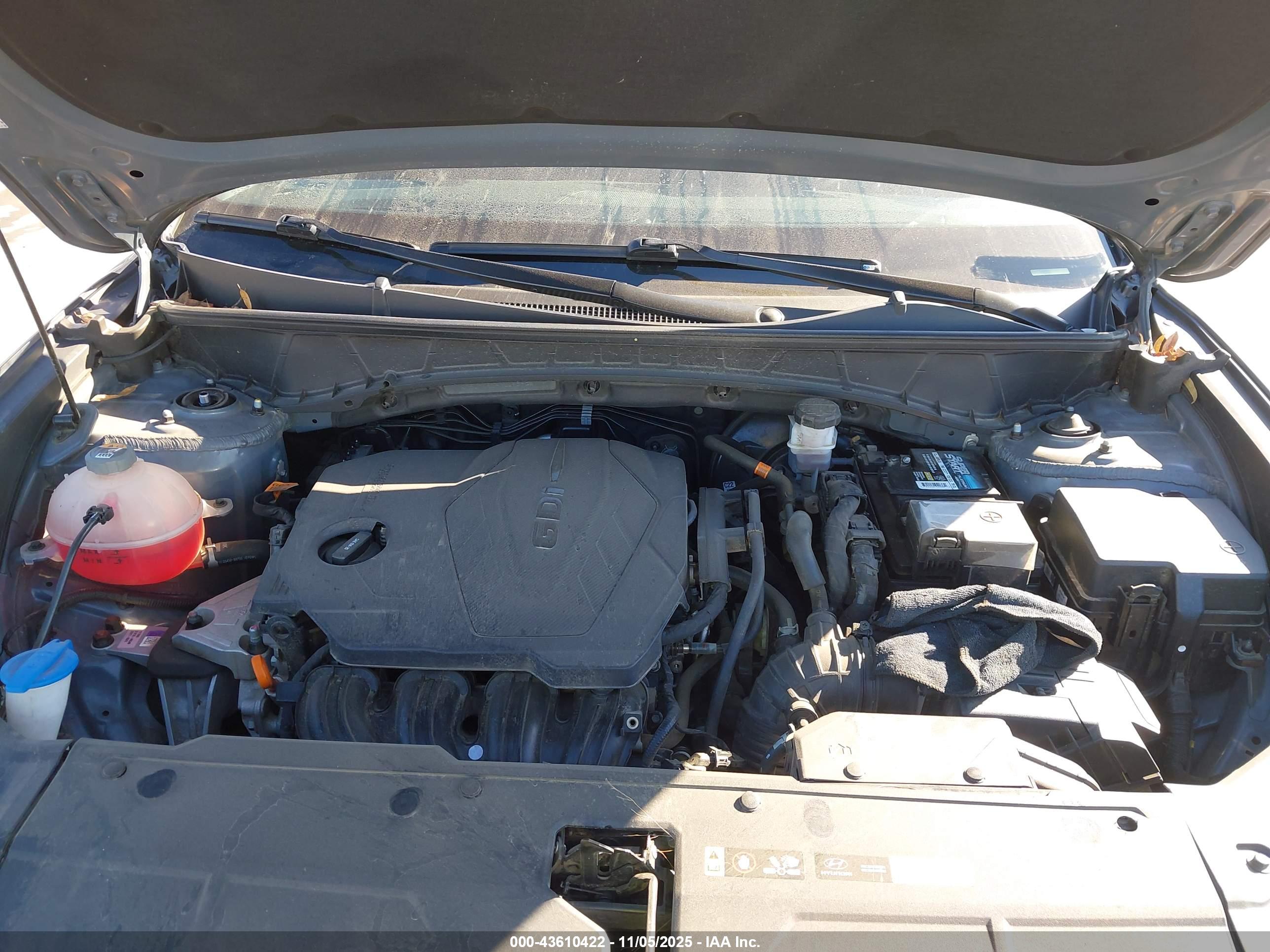 HYUNDAI TUCSON image 10