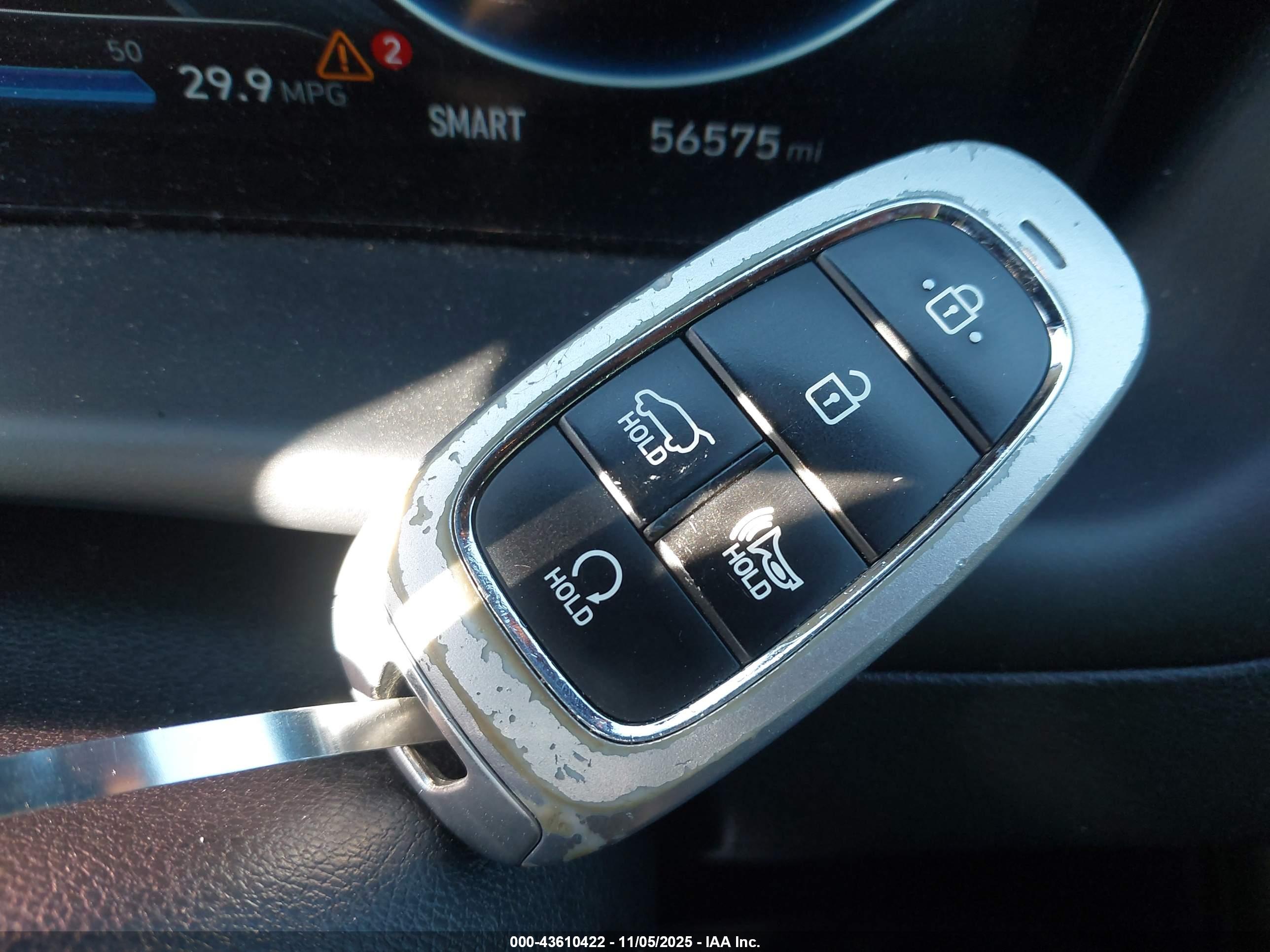 HYUNDAI TUCSON image 11