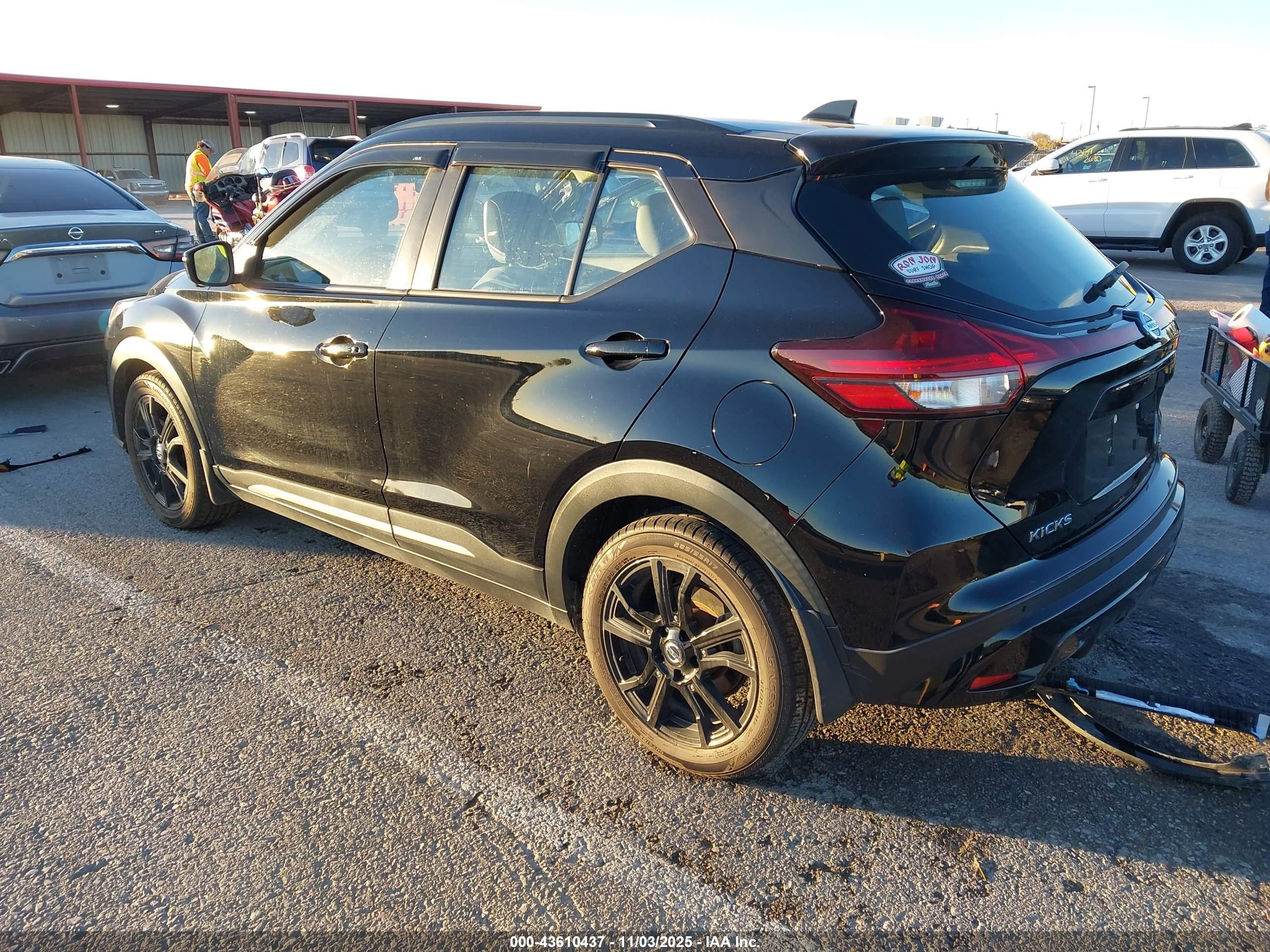NISSAN KICKS image 3