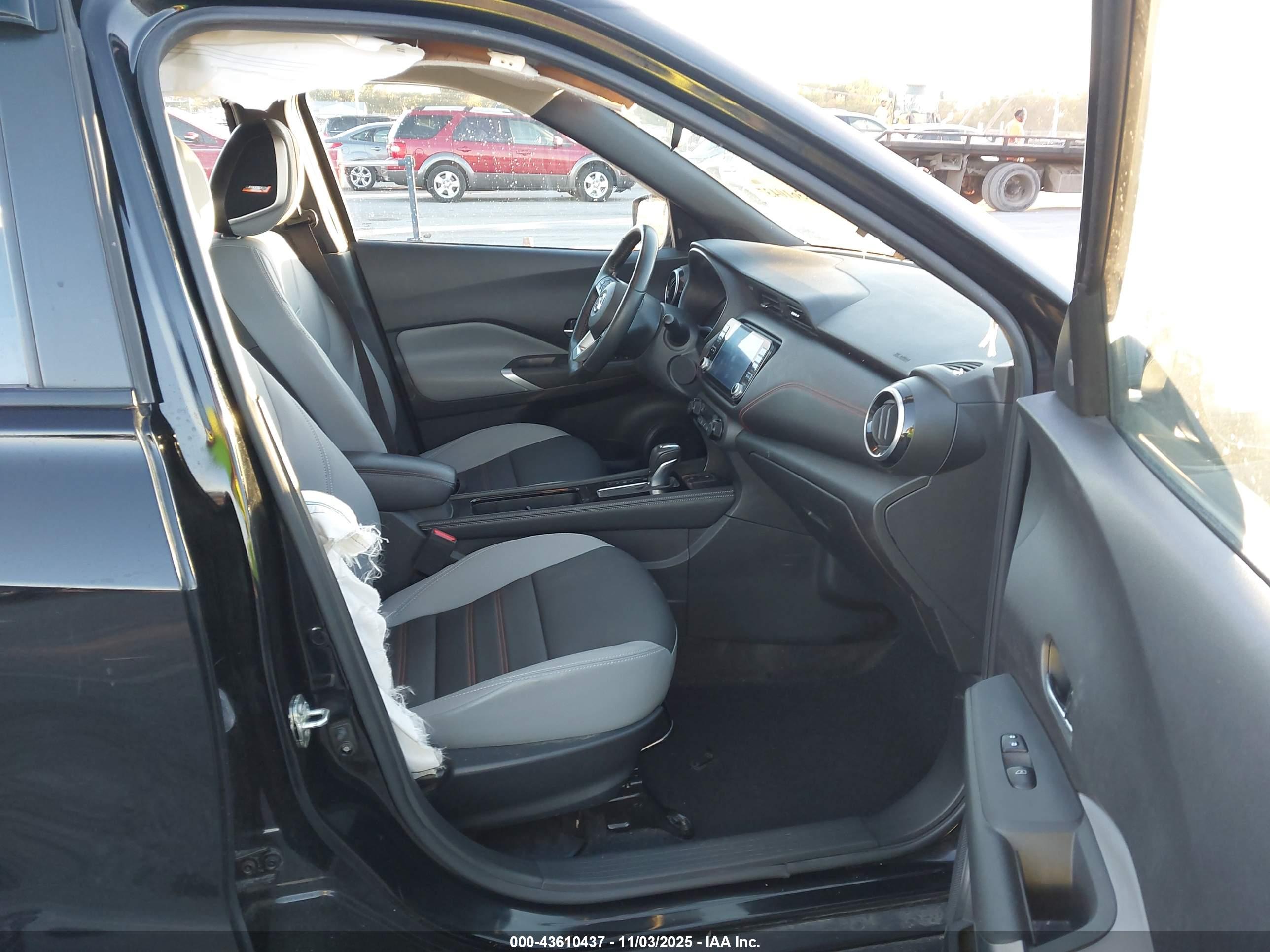 NISSAN KICKS image 5