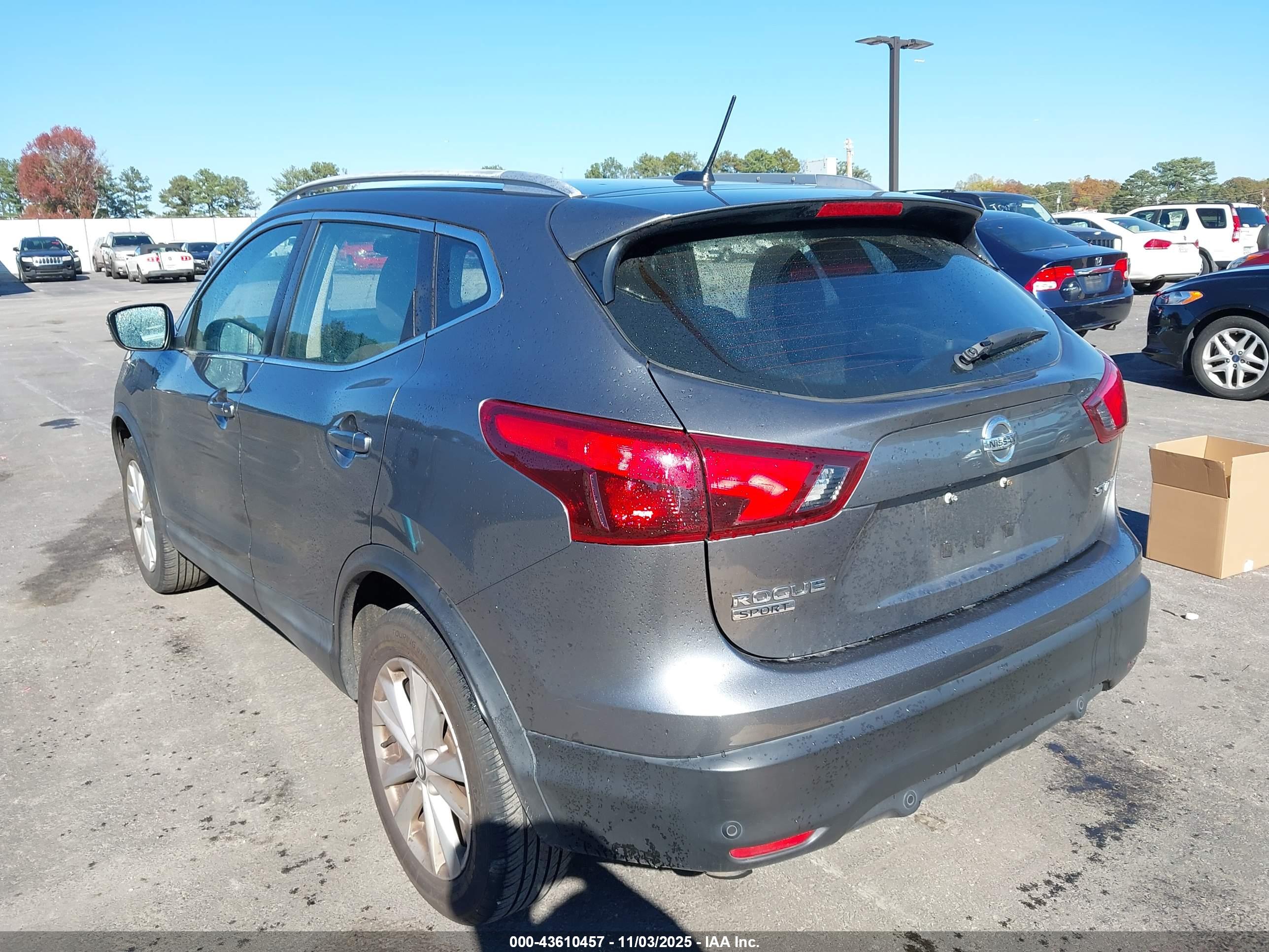 NISSAN ROGUE image 3