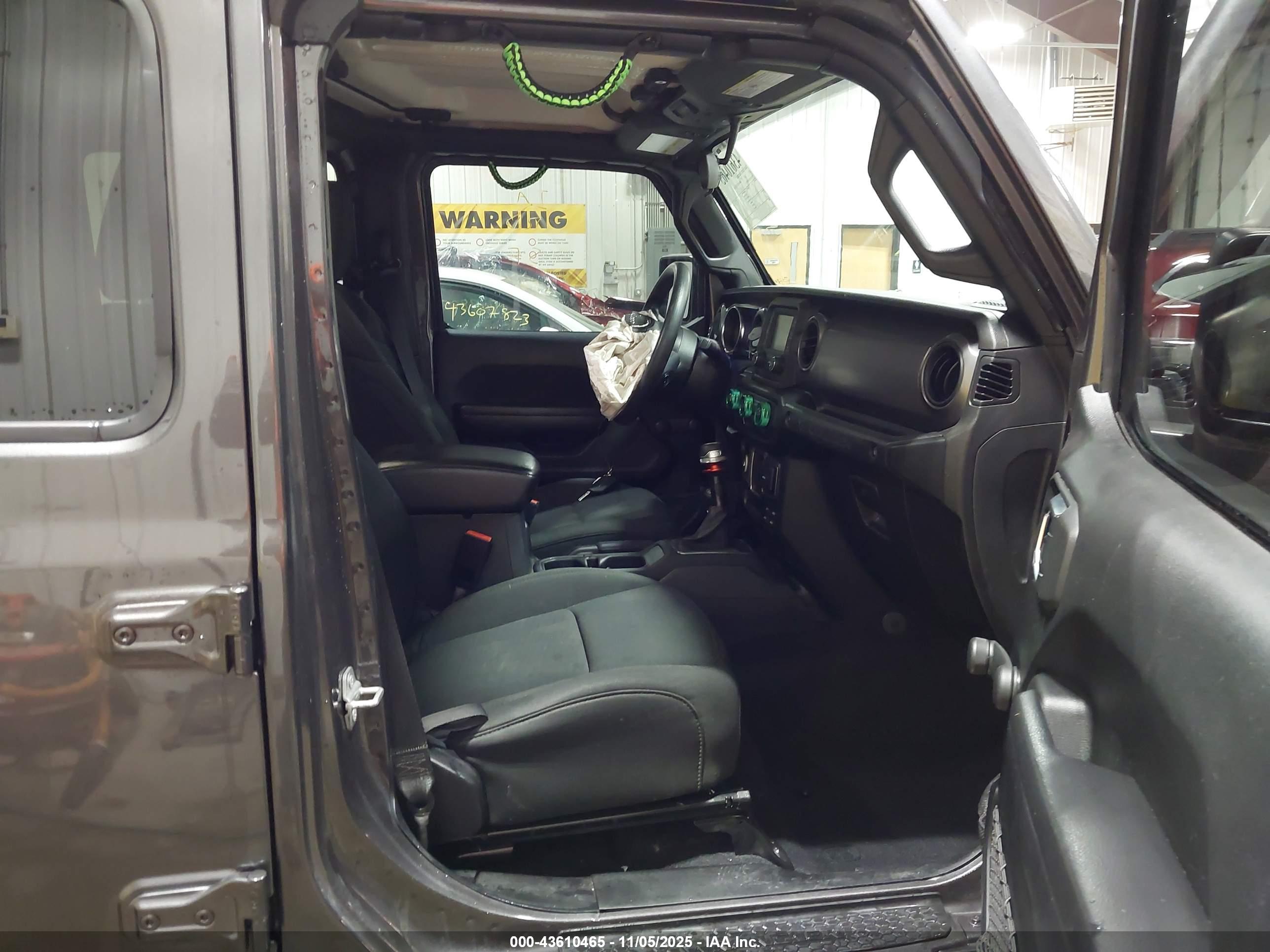 JEEP WRANGLER image 5