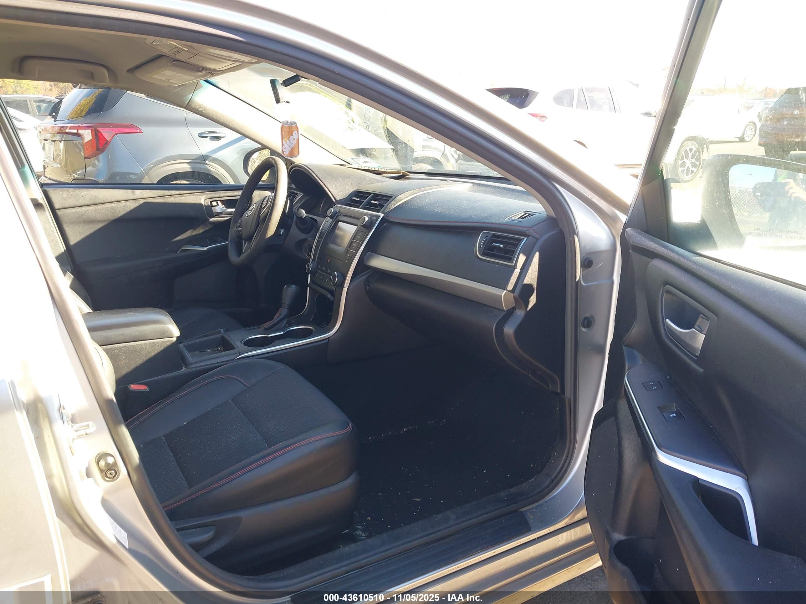TOYOTA CAMRY image 5