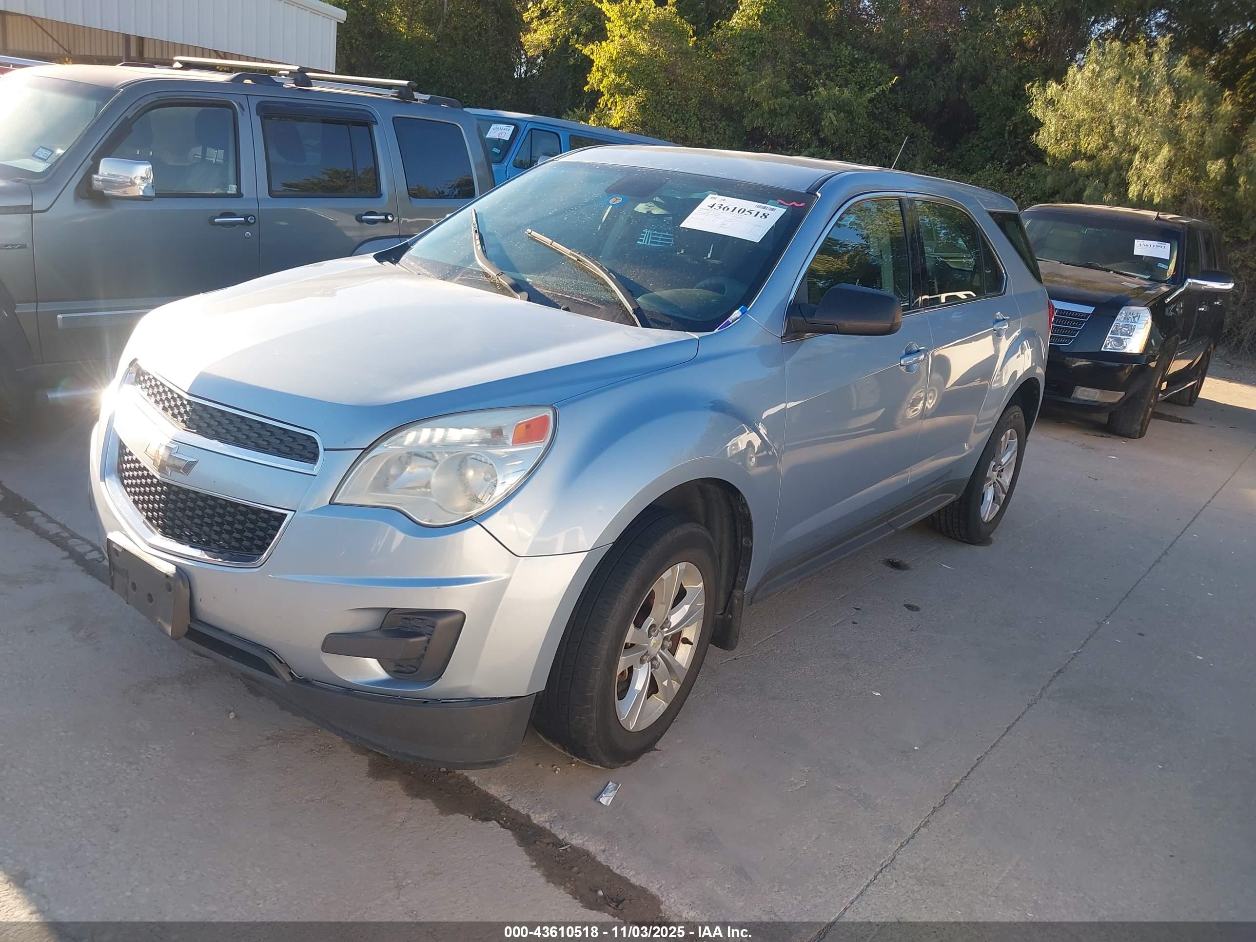 CHEVROLET EQUINOX image 2