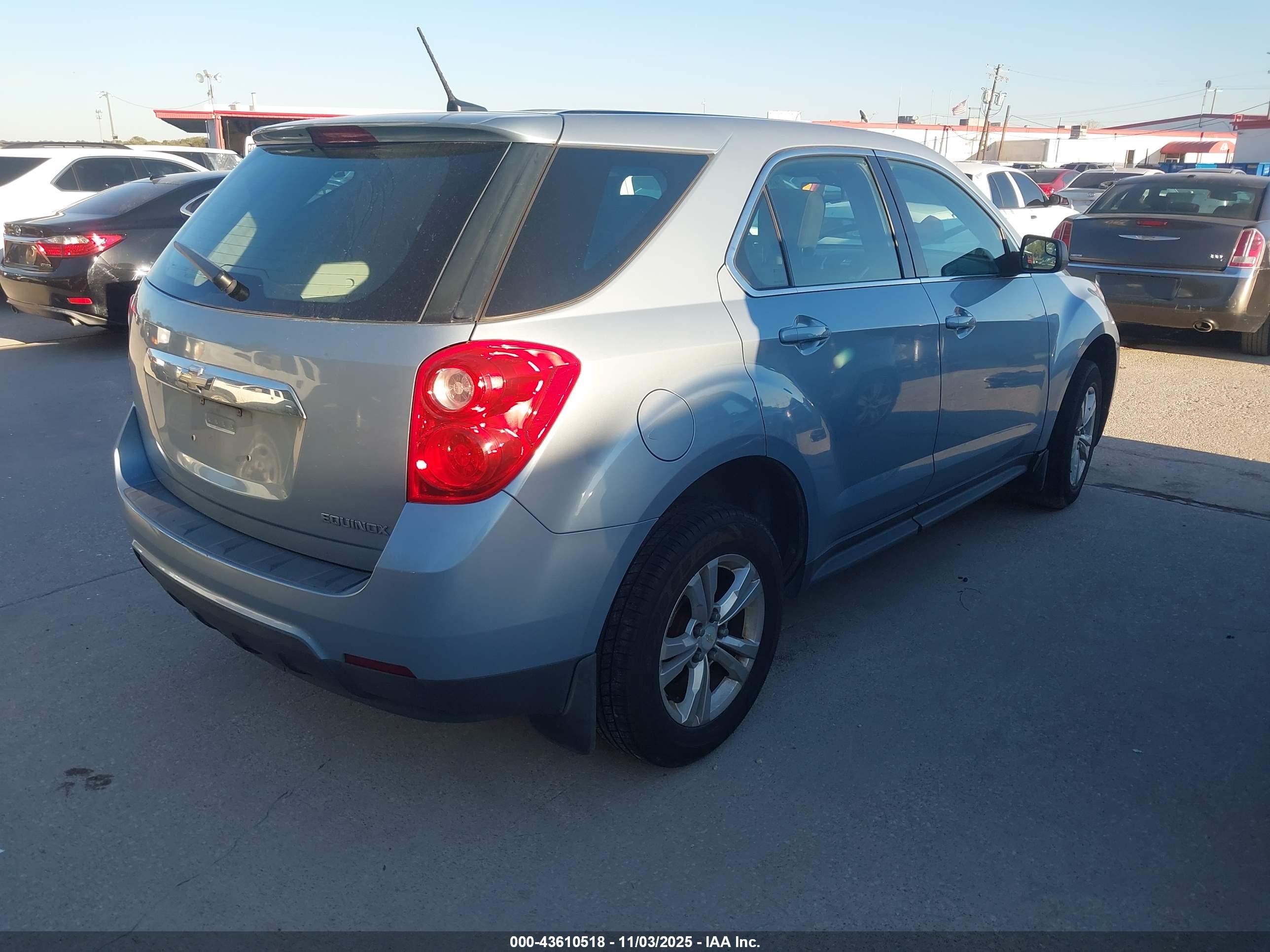 CHEVROLET EQUINOX image 4