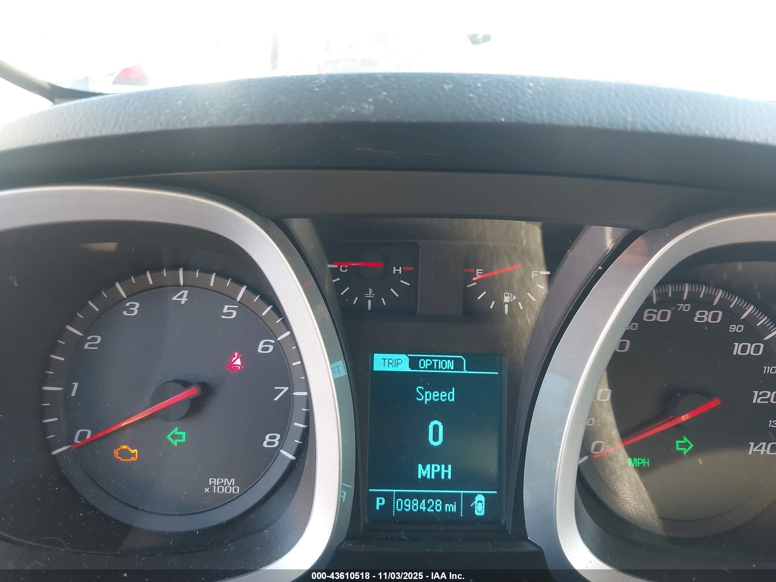 CHEVROLET EQUINOX image 7