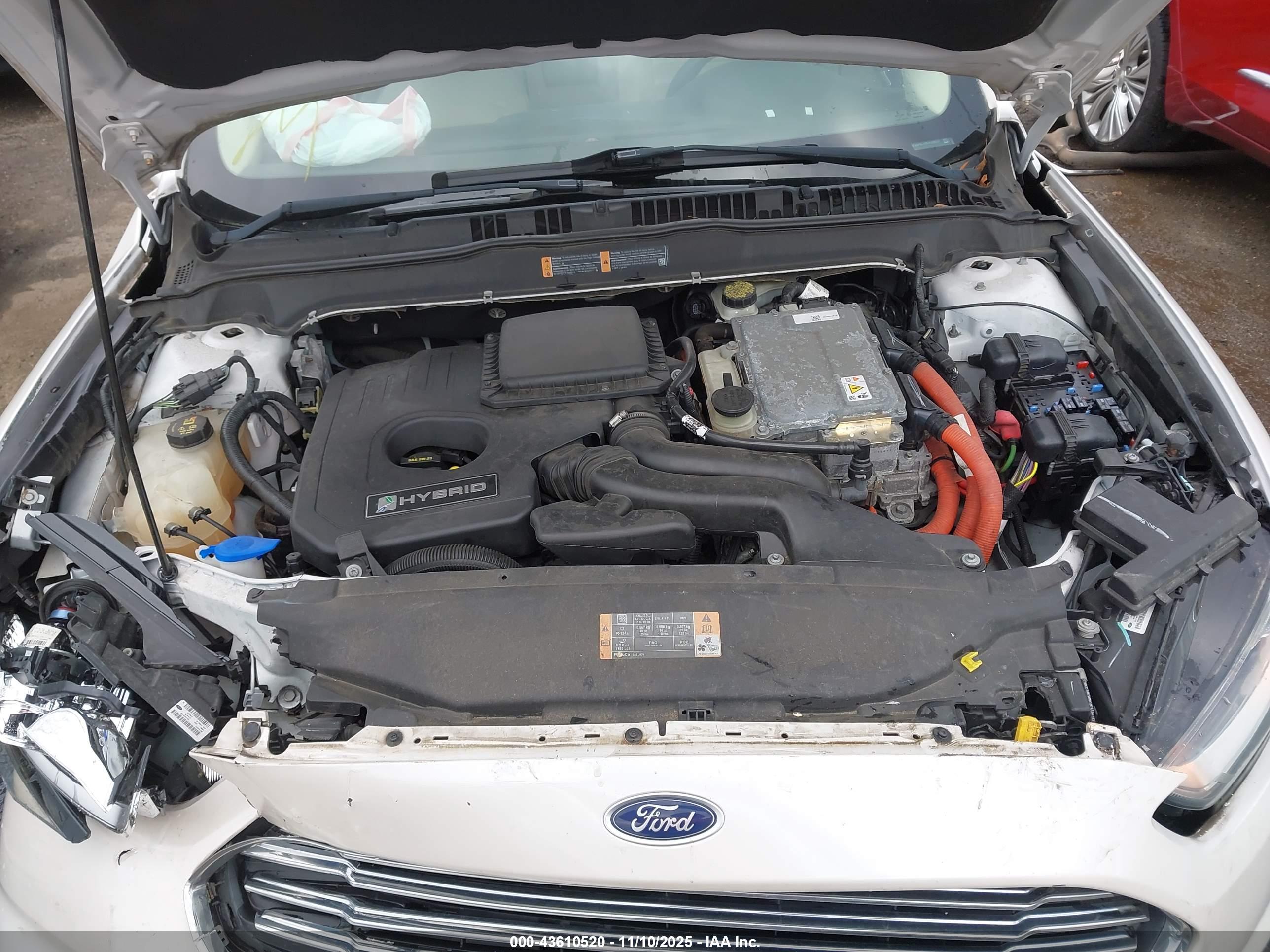 FORD FUSION image 10
