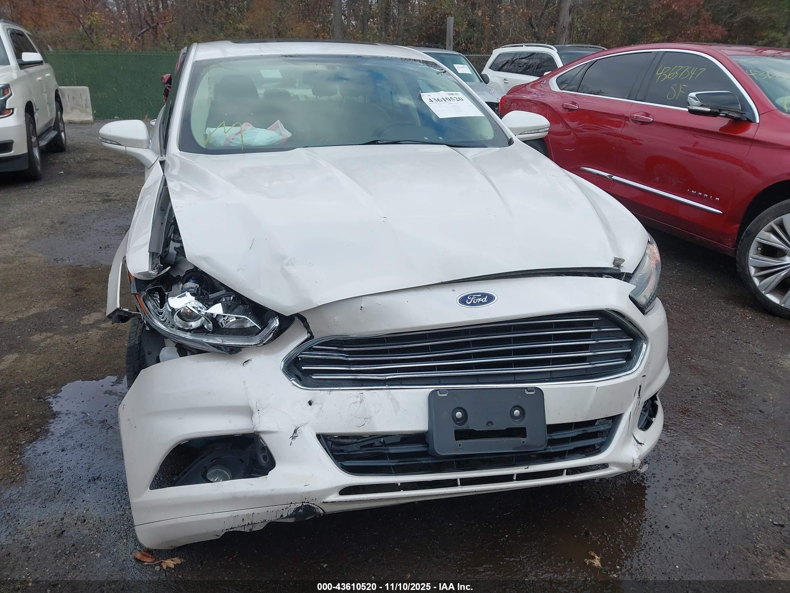 FORD FUSION image 6