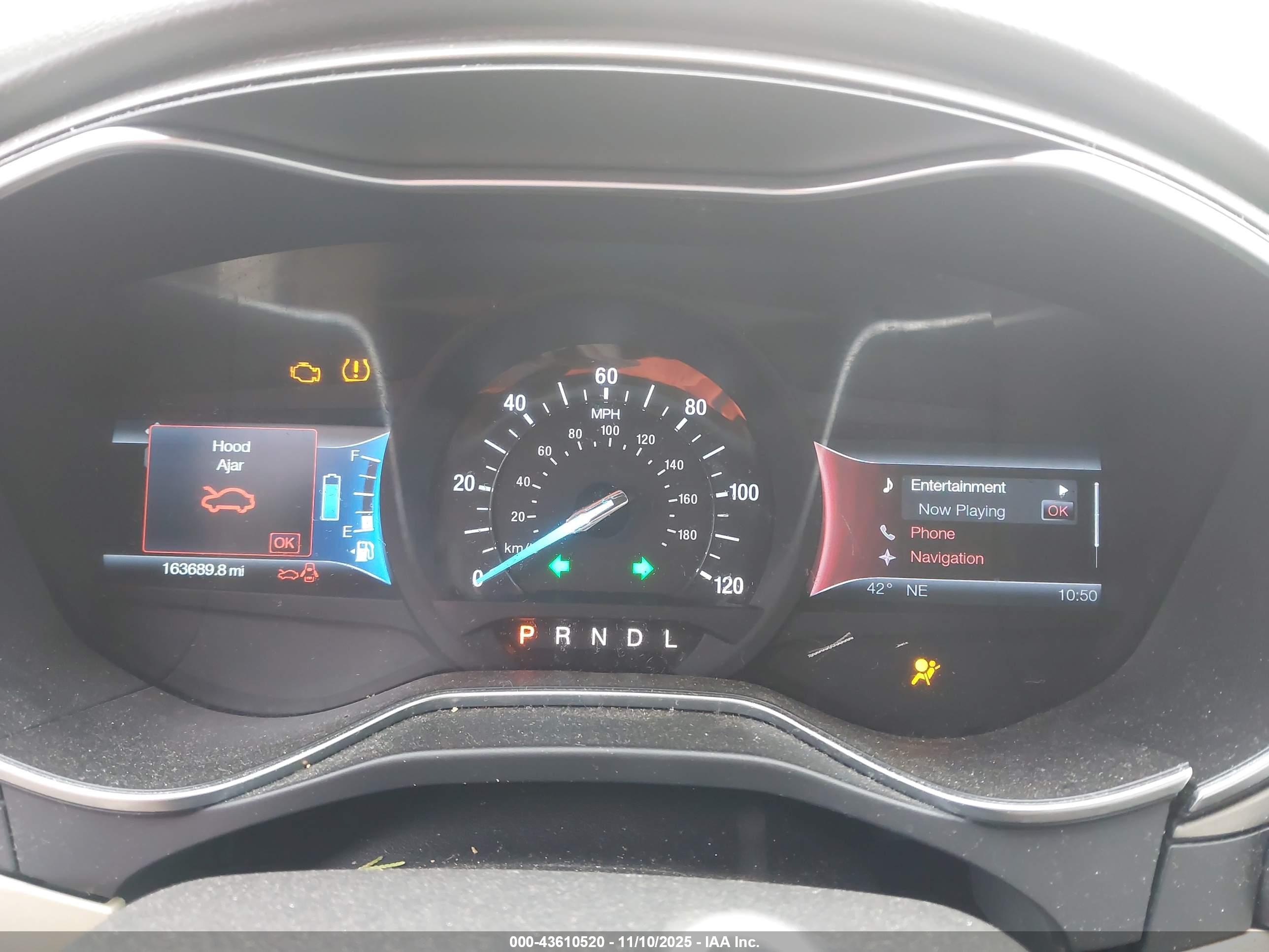 FORD FUSION image 7