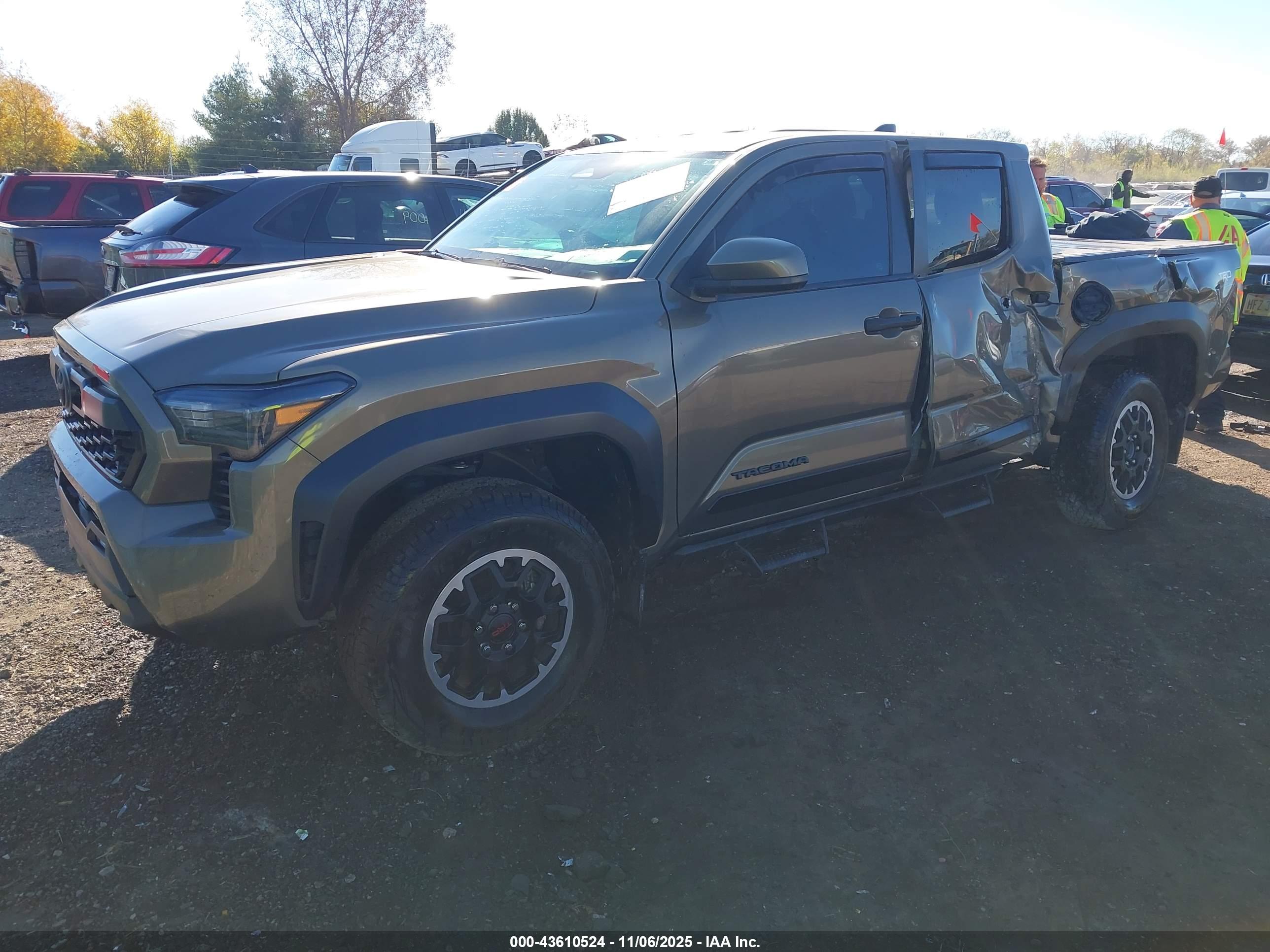 TOYOTA TACOMA image 2
