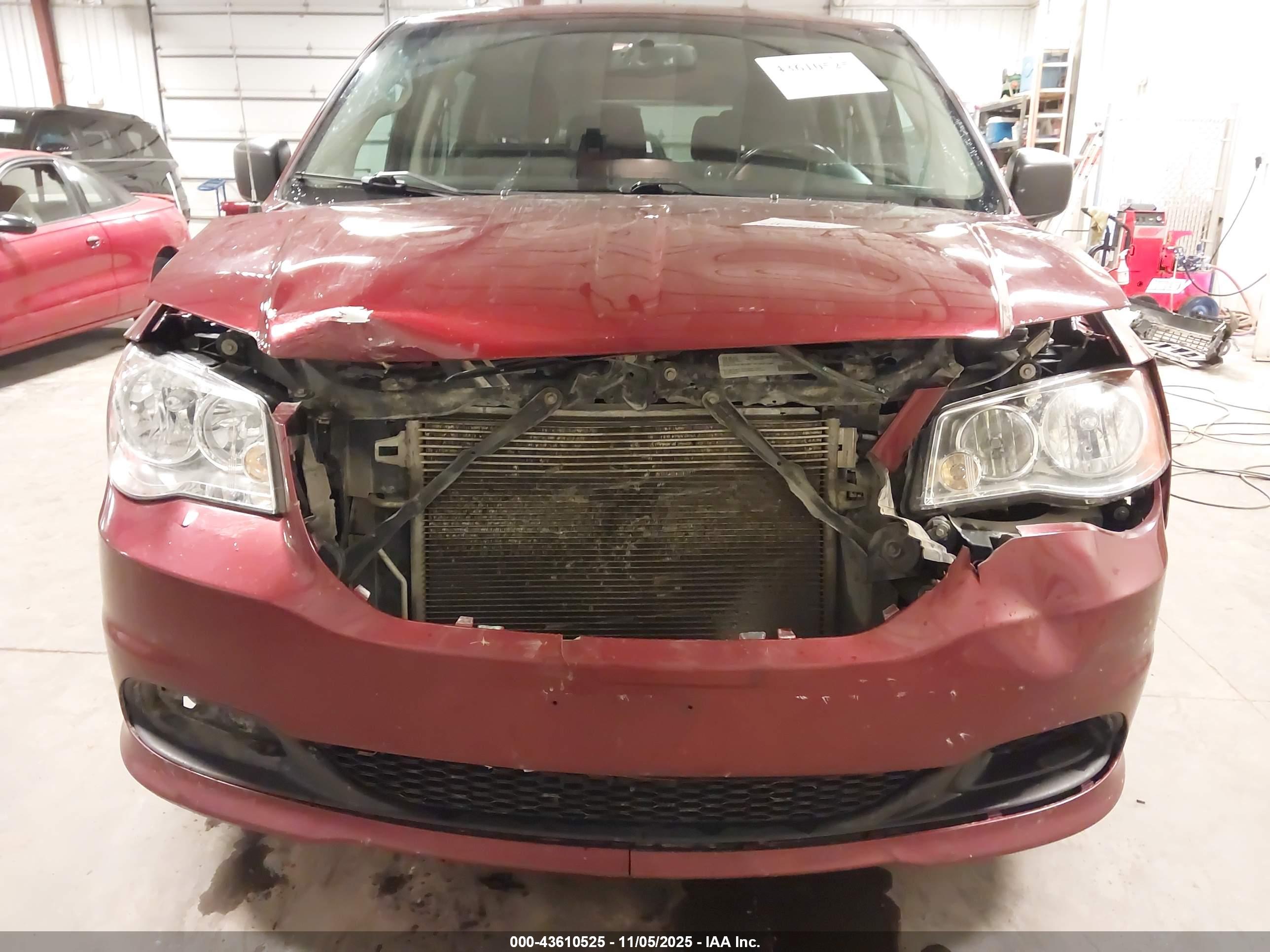 DODGE GRAND image 6
