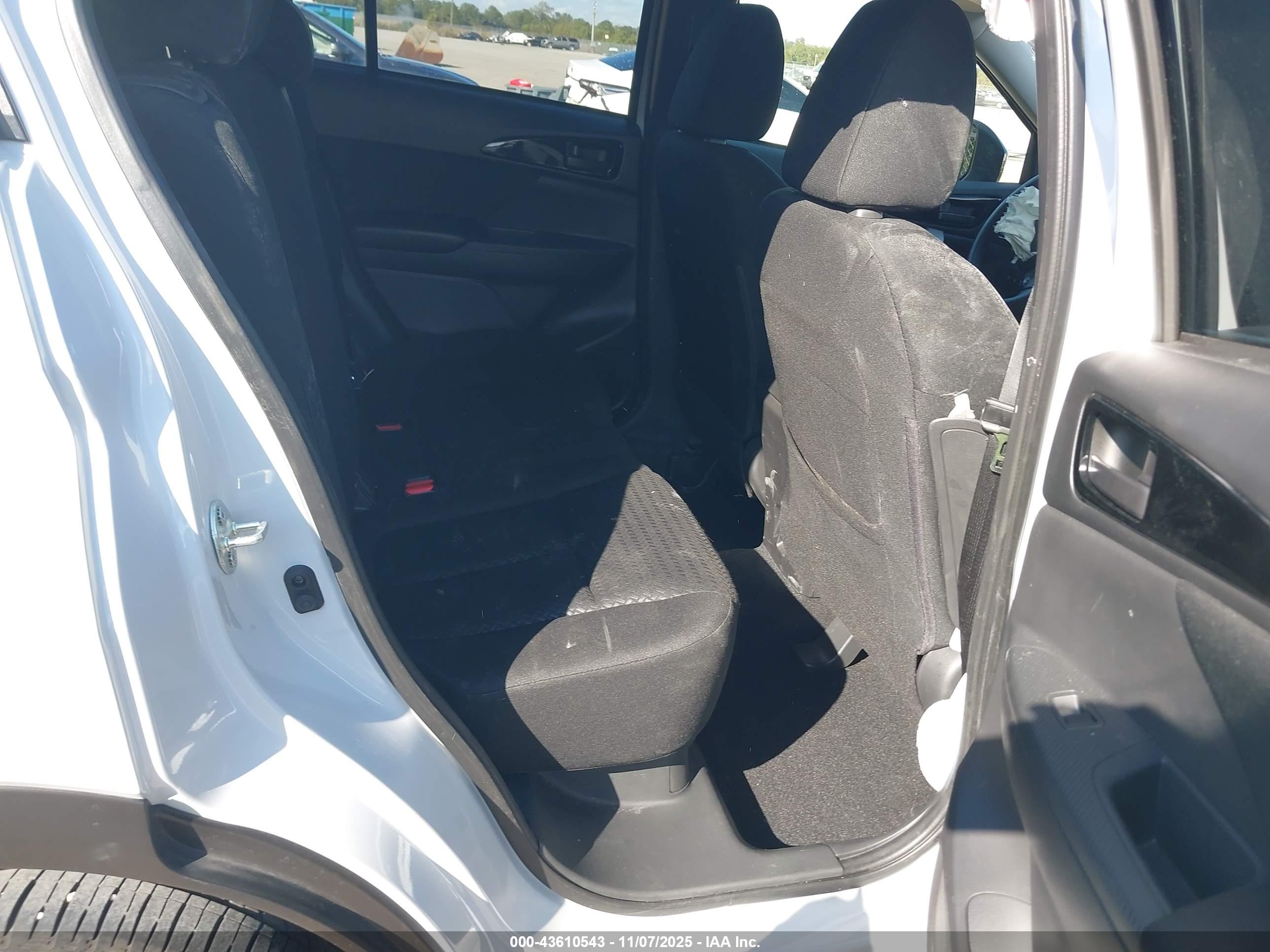 MITSUBISHI ECLIPSE image 8