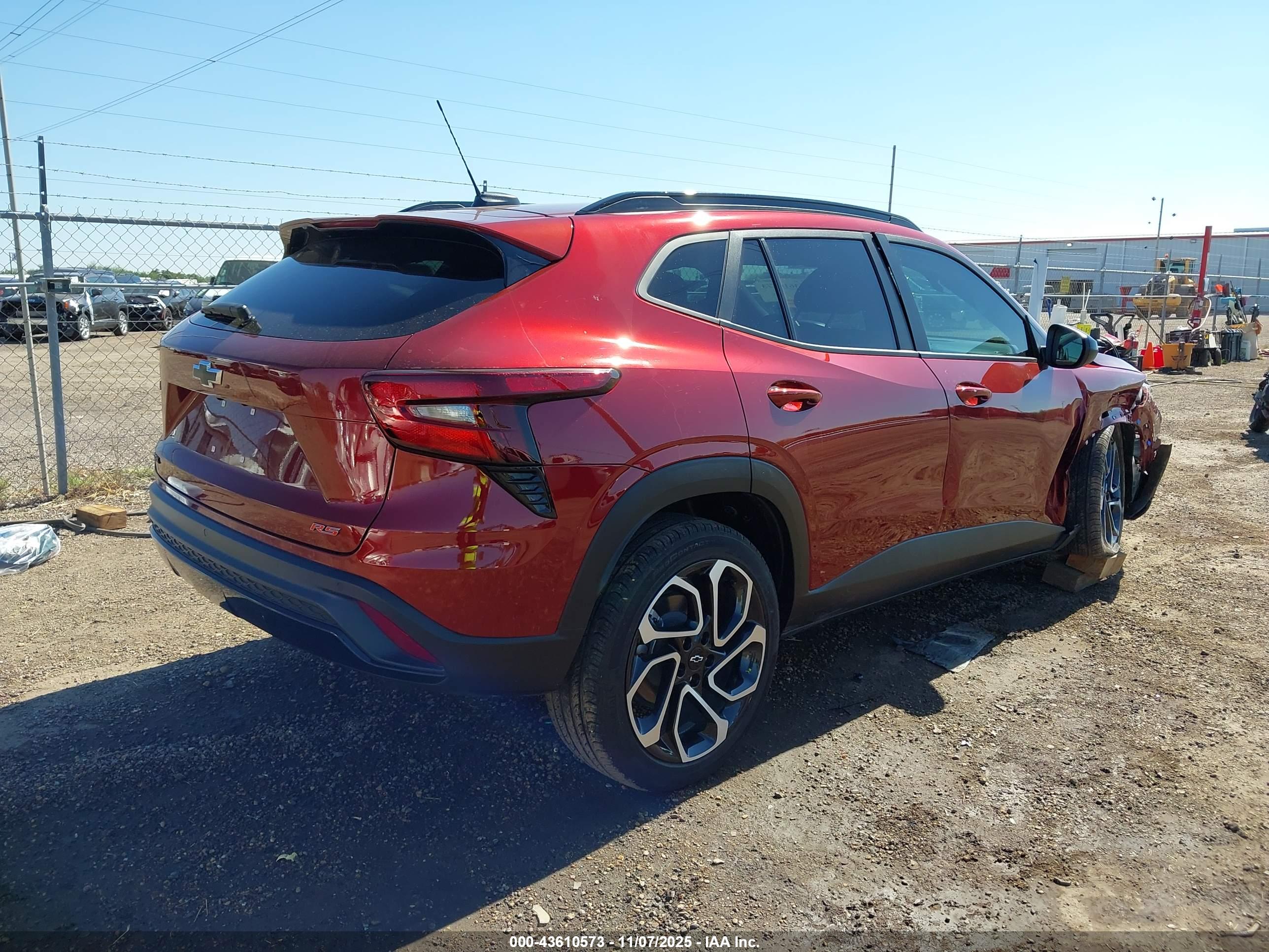 CHEVROLET TRAX image 4
