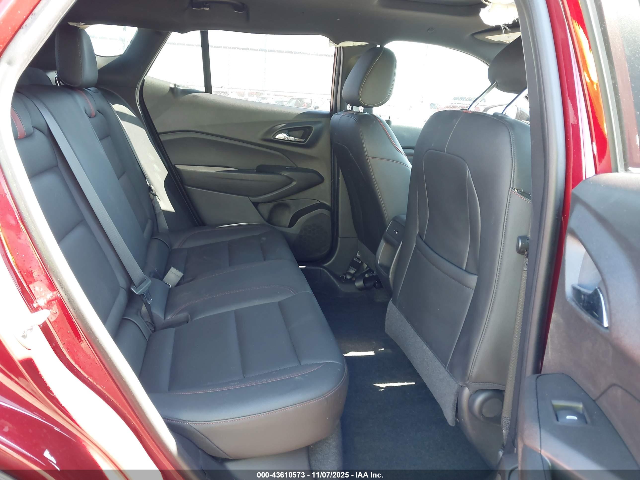 CHEVROLET TRAX image 8