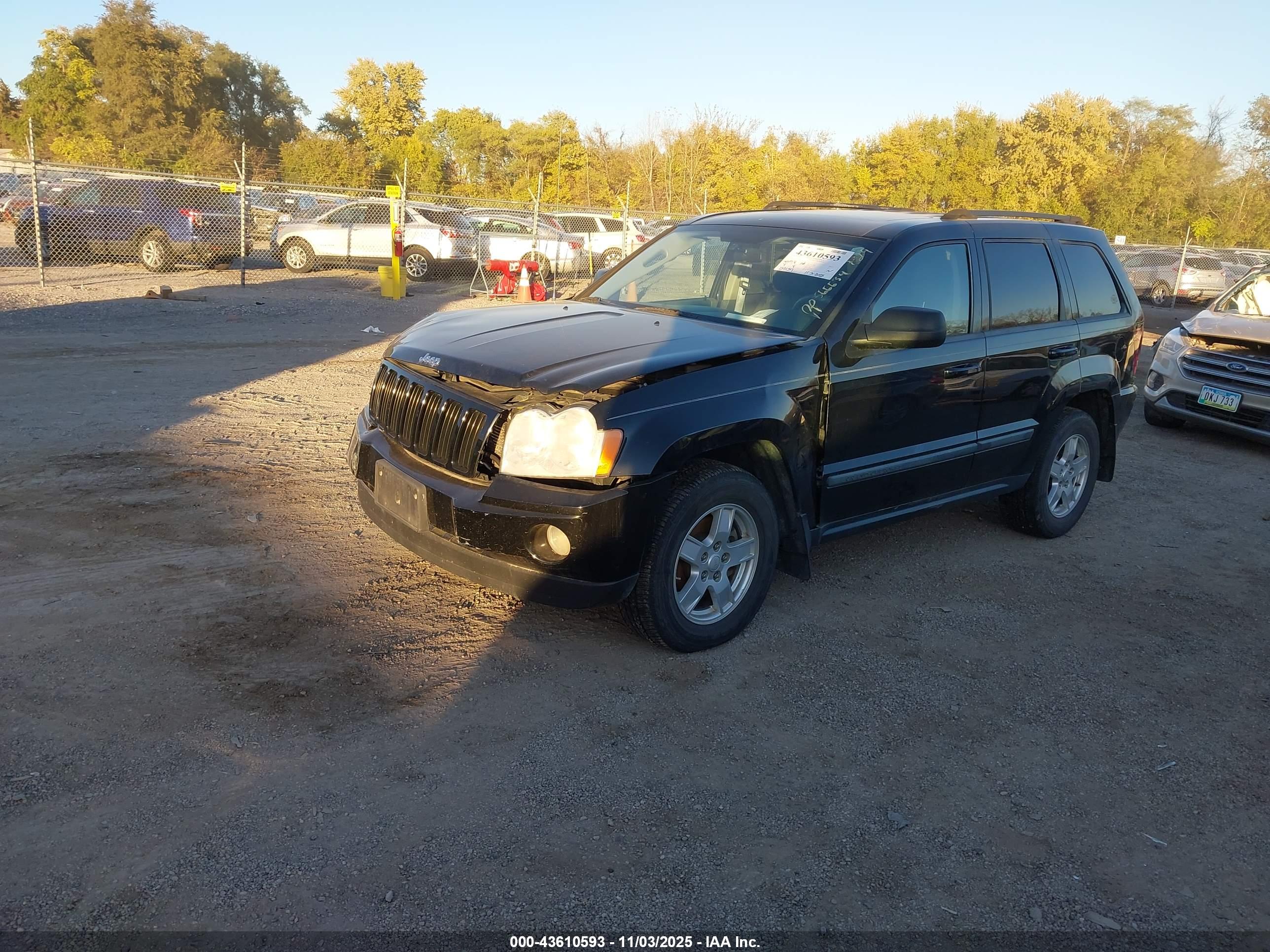 JEEP GRAND image 2