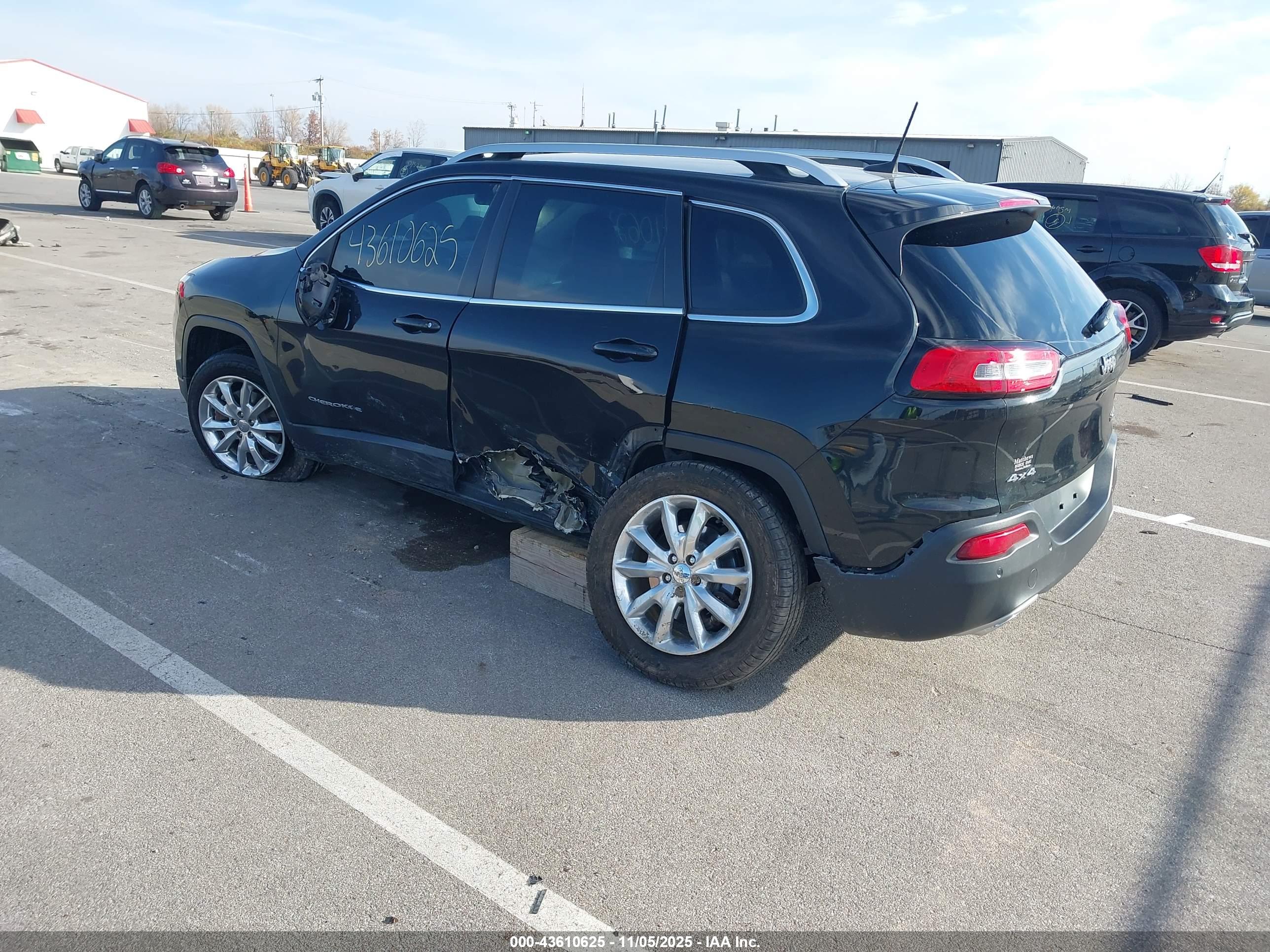JEEP CHEROKEE image 3