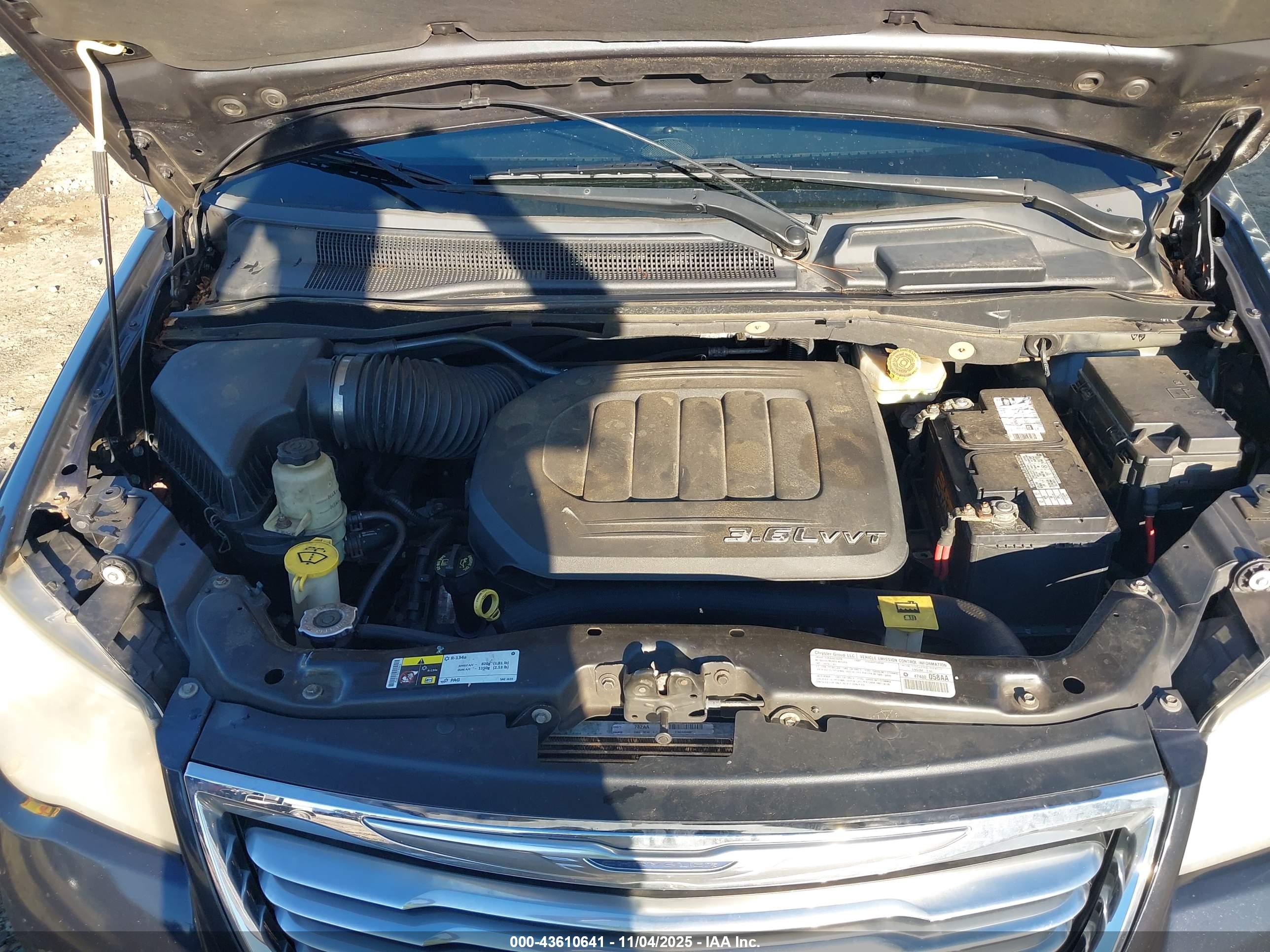 CHRYSLER TOWN image 10