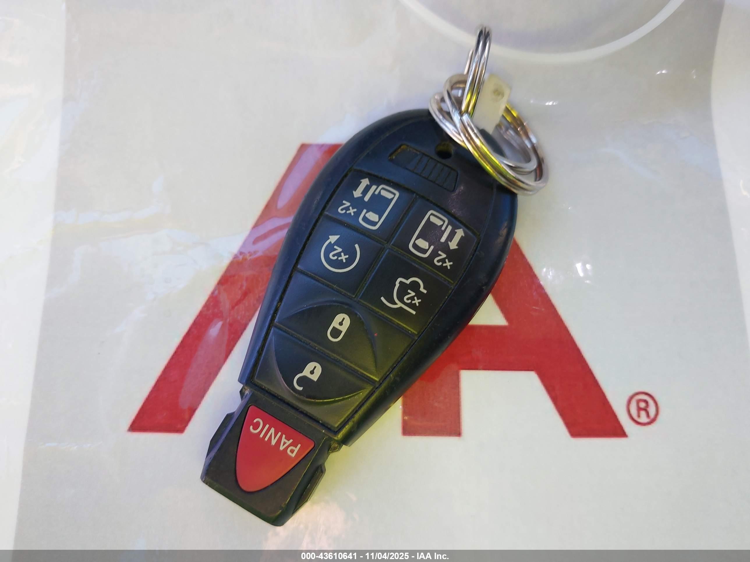 CHRYSLER TOWN image 11