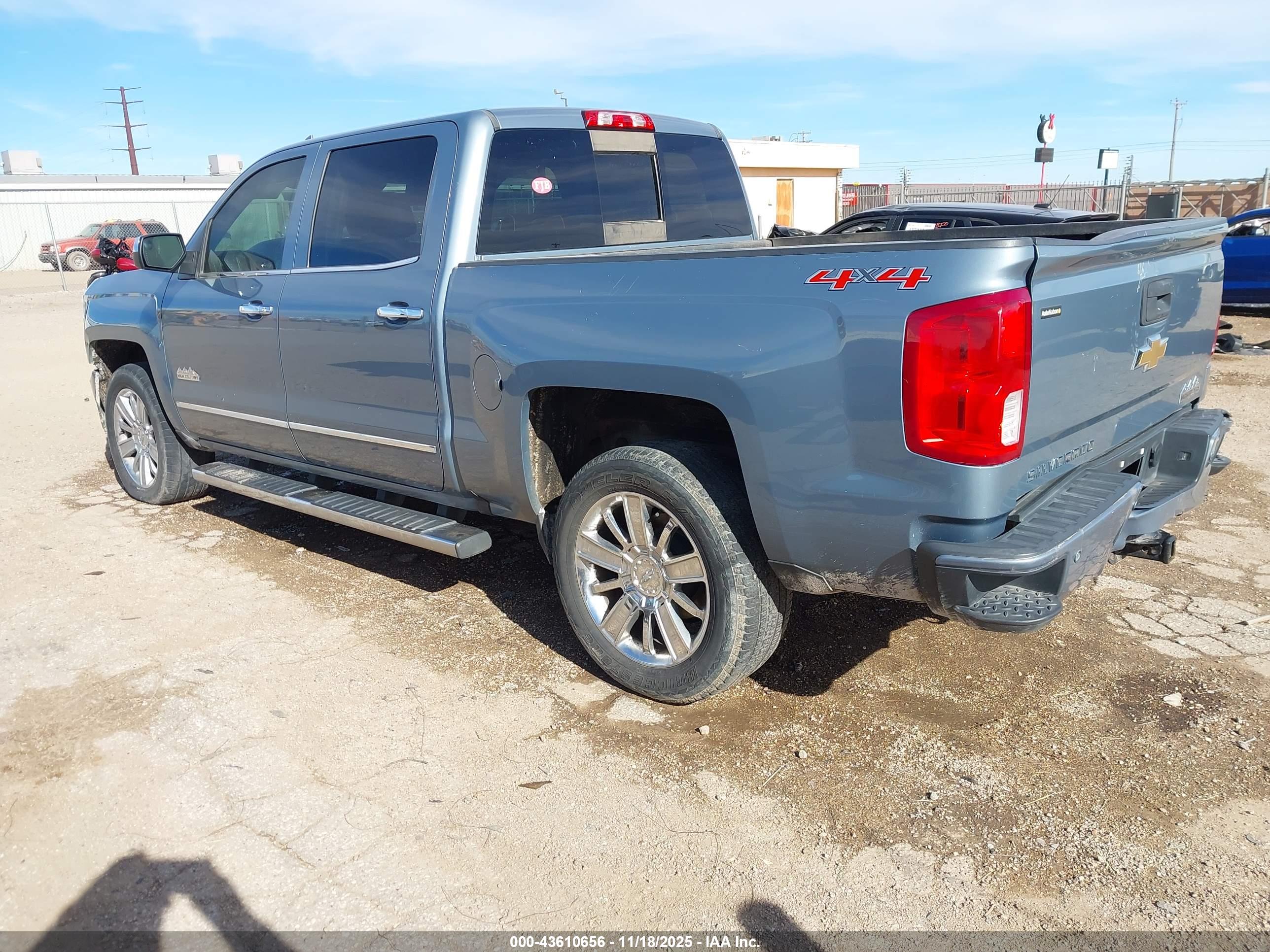 CHEVROLET SILVERADO image 3