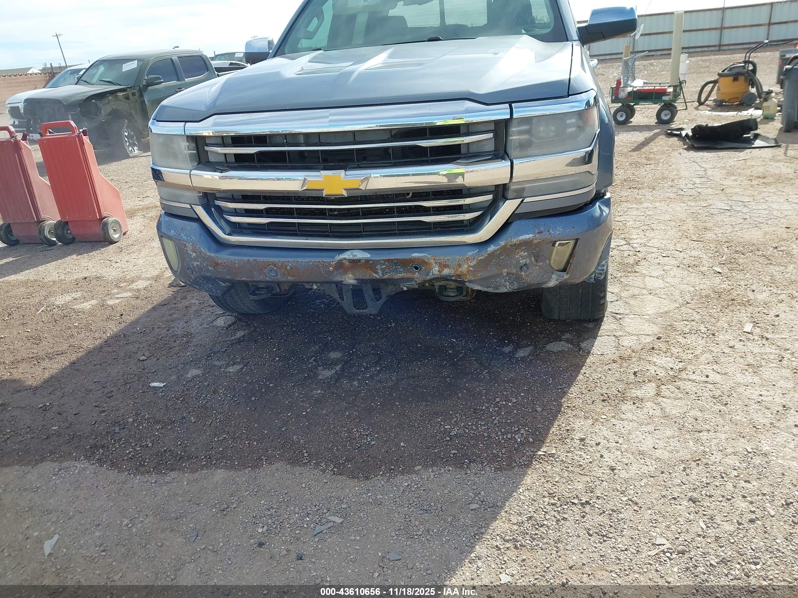 CHEVROLET SILVERADO image 6