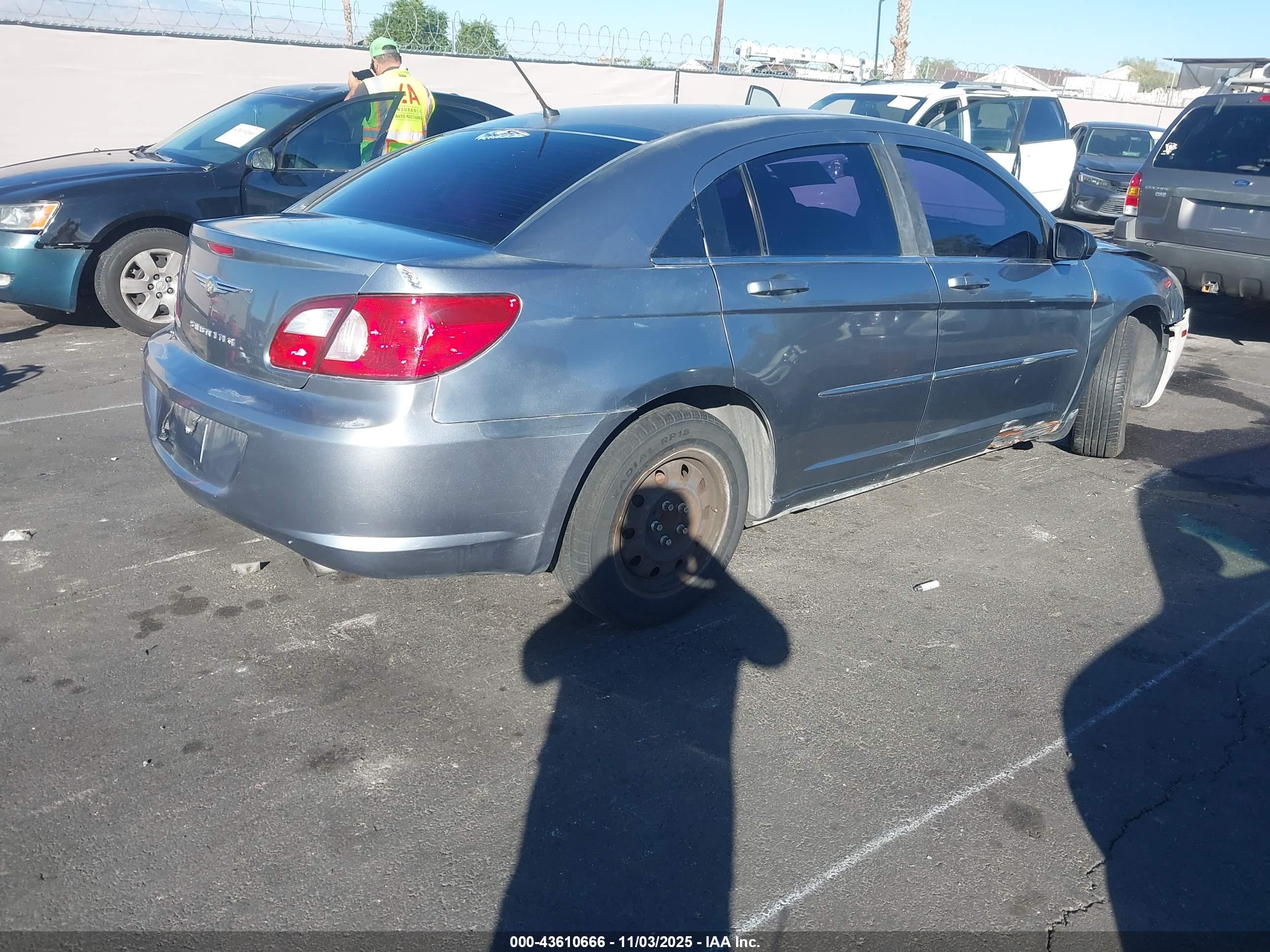 CHRYSLER SEBRING image 4