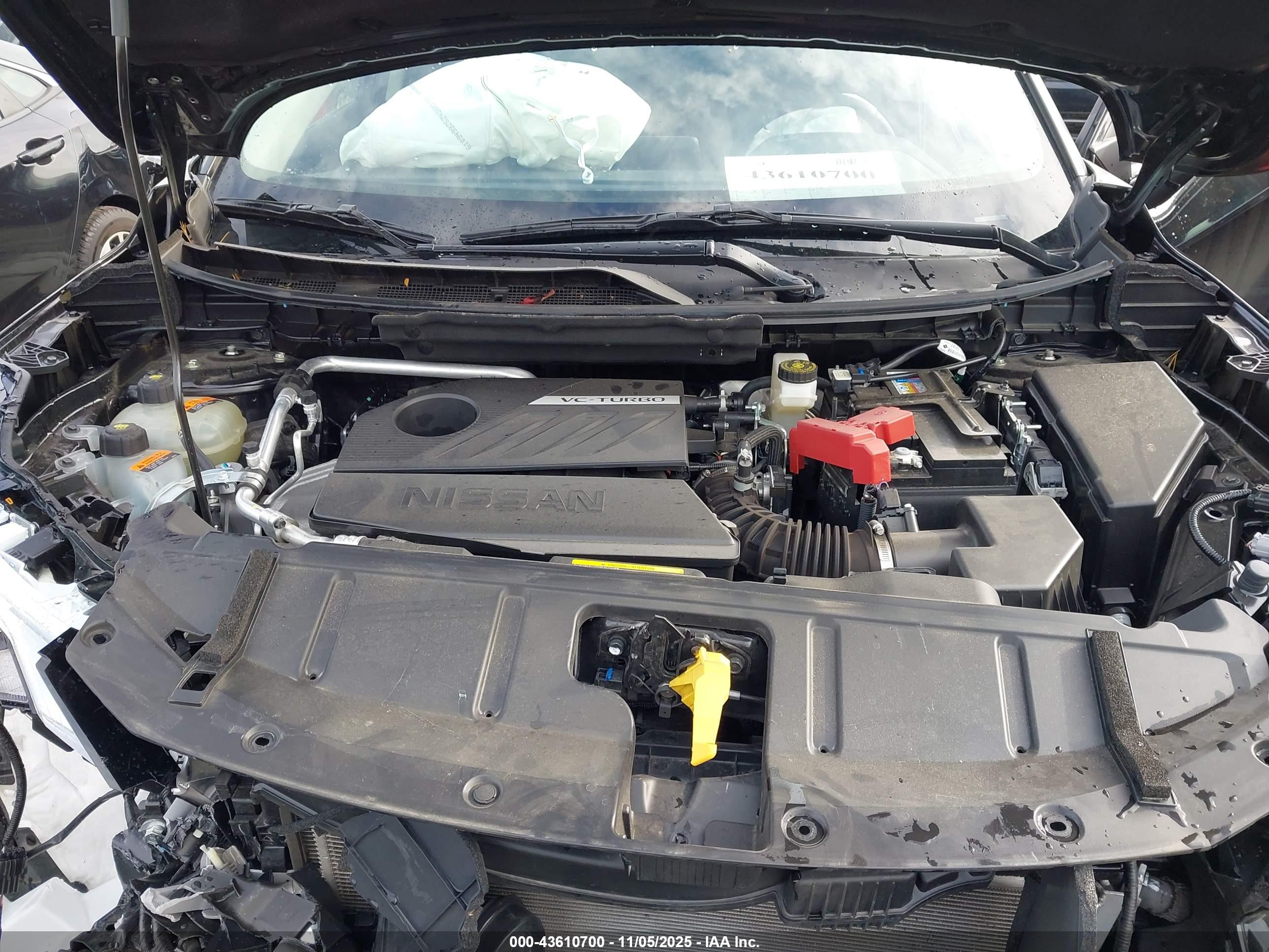 NISSAN ROGUE image 10