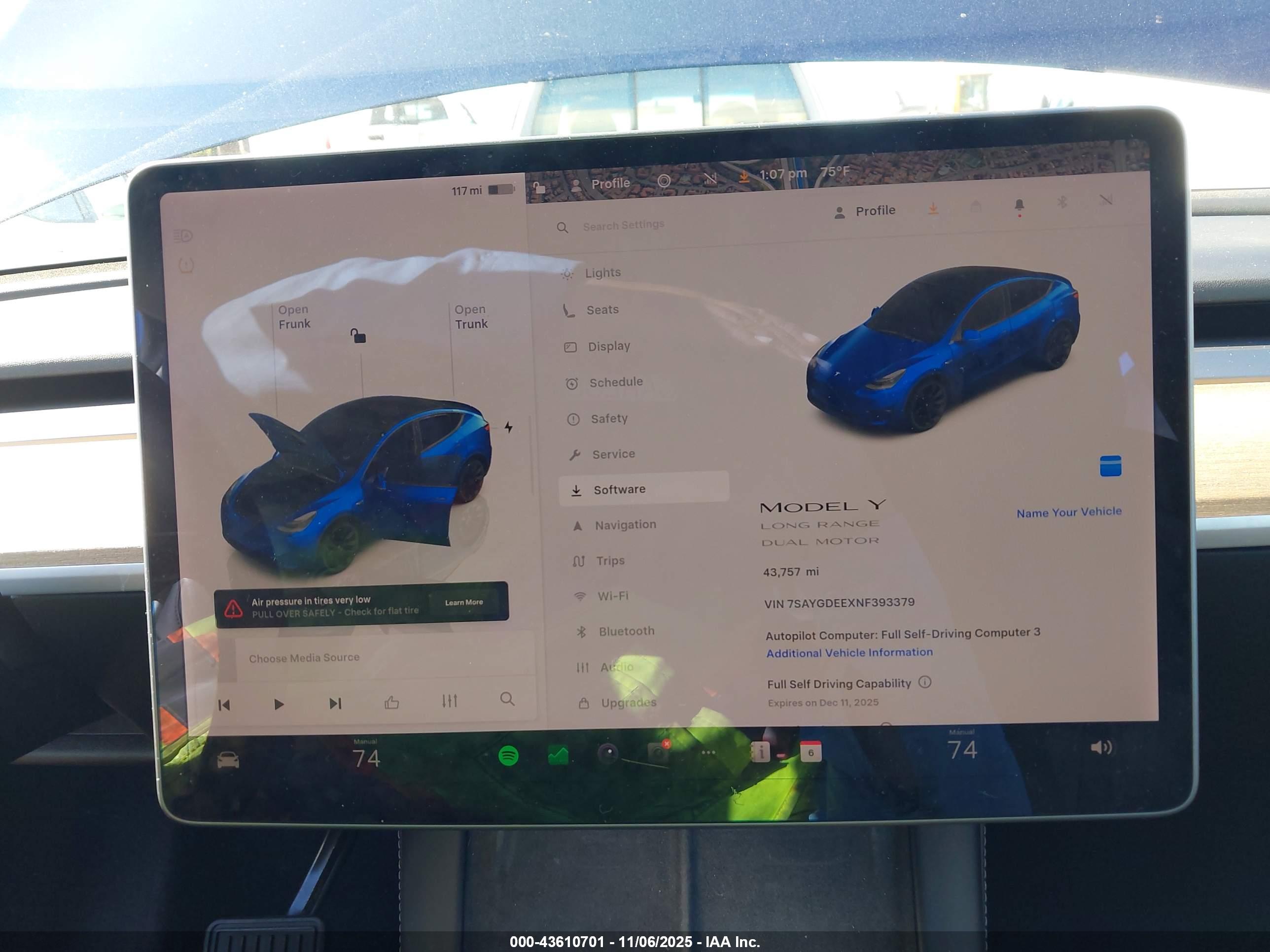 TESLA MODEL image 7