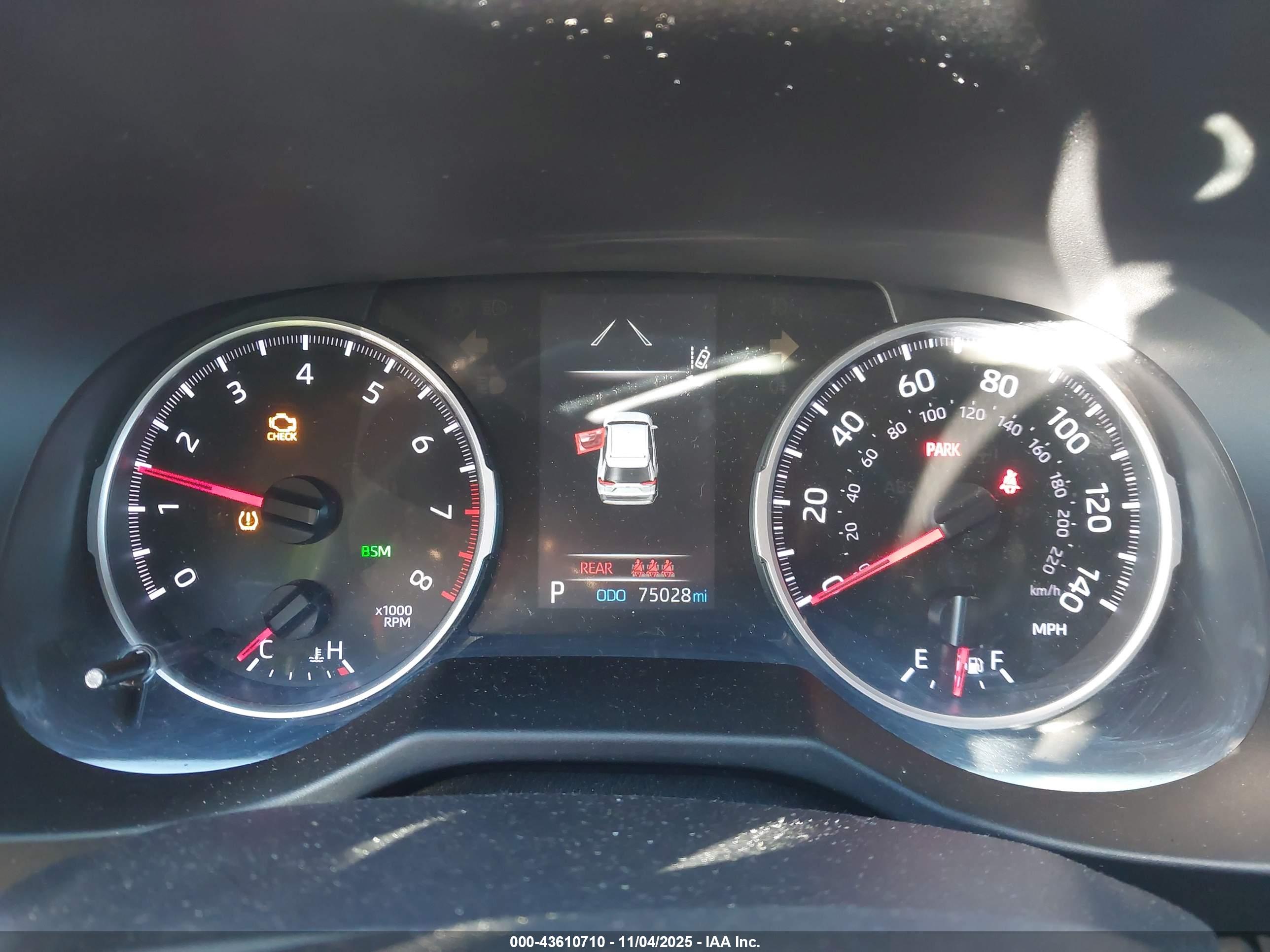 TOYOTA RAV4 image 7