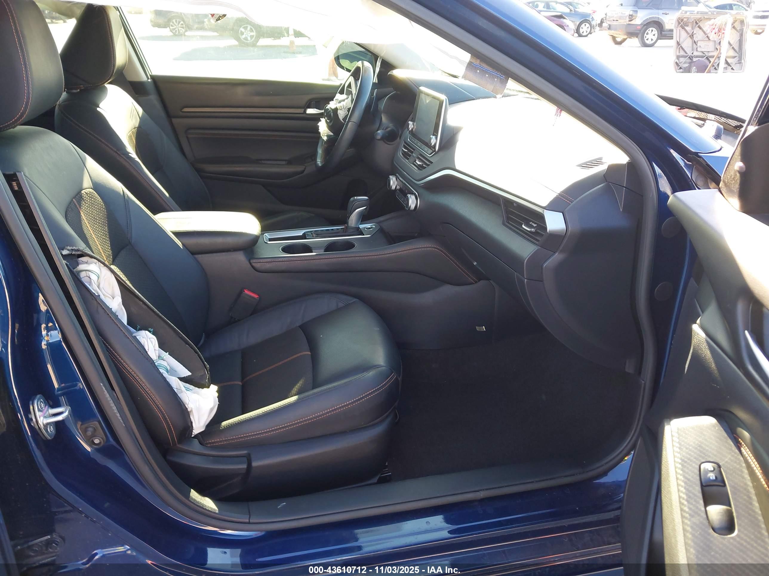 NISSAN ALTIMA image 5