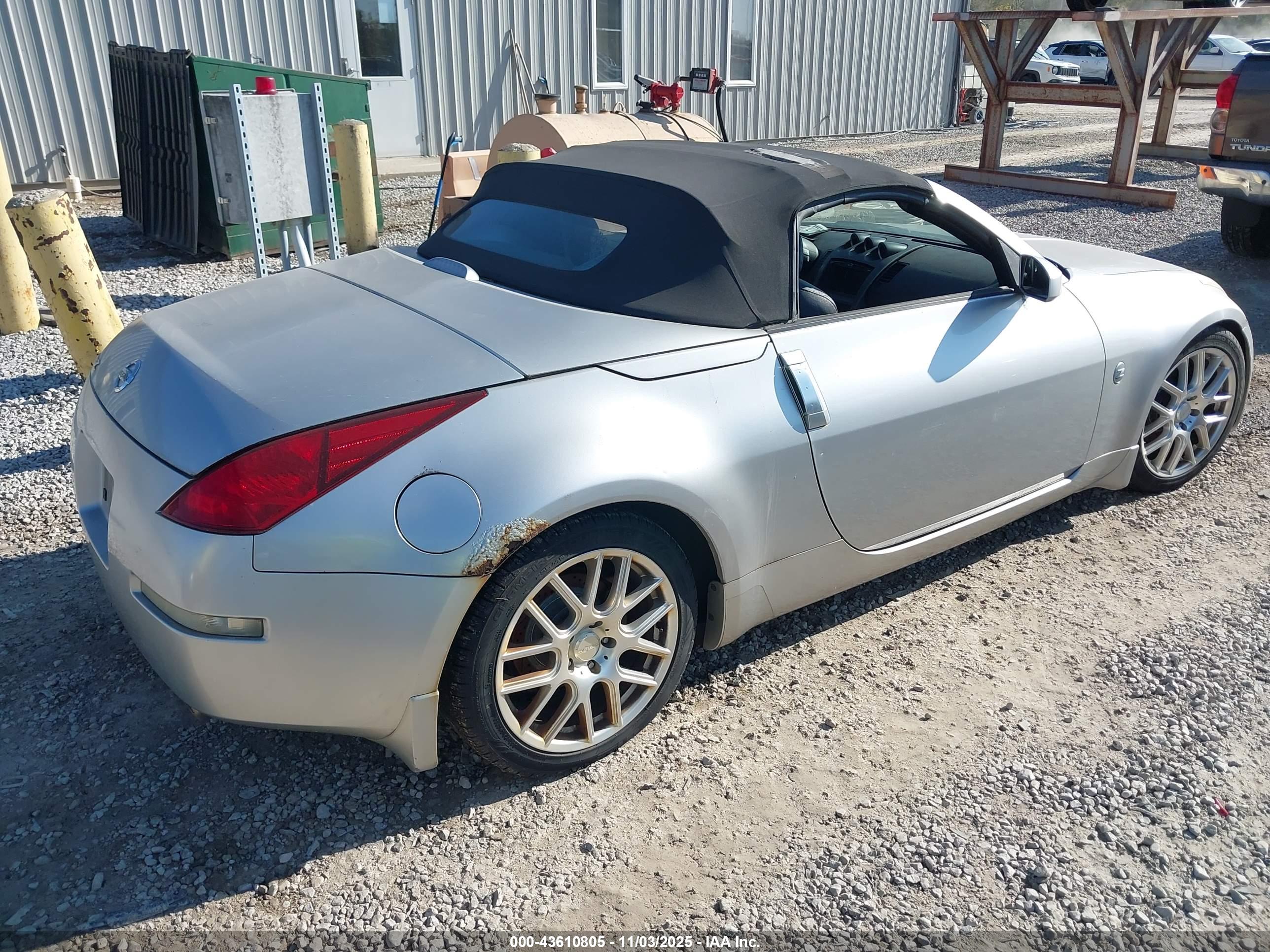 NISSAN 350Z image 4