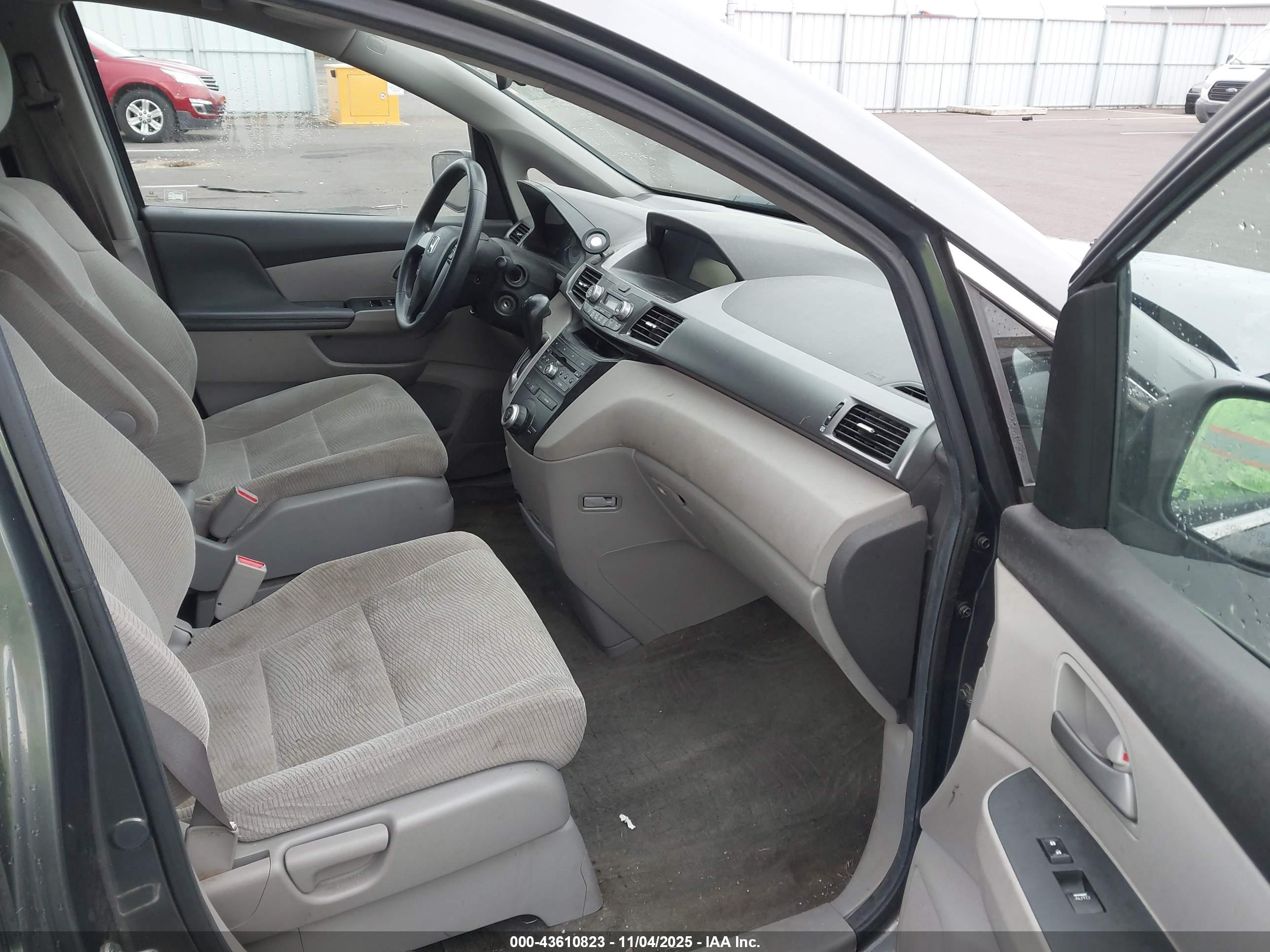 HONDA ODYSSEY image 5