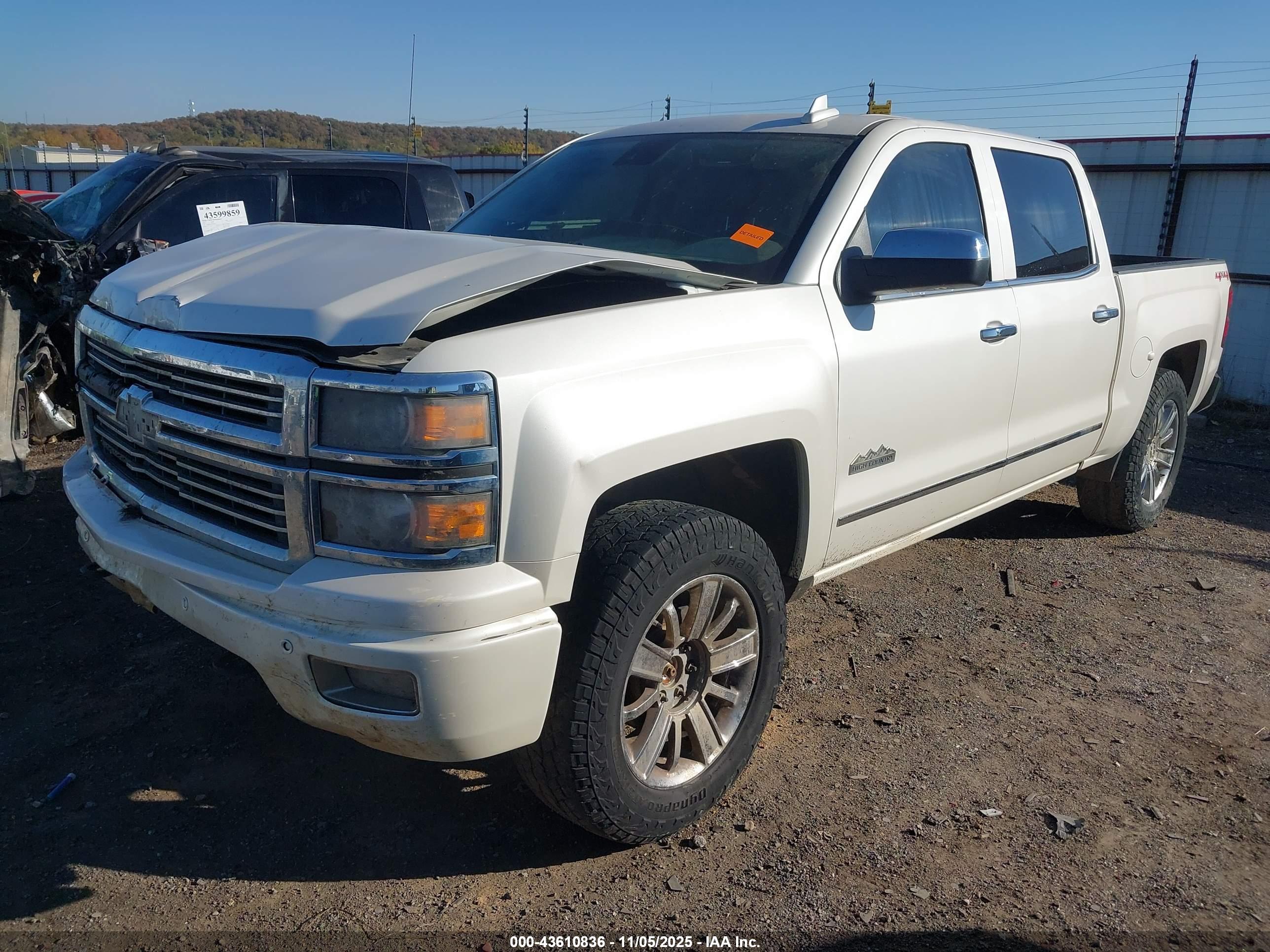 CHEVROLET SILVERADO image 2