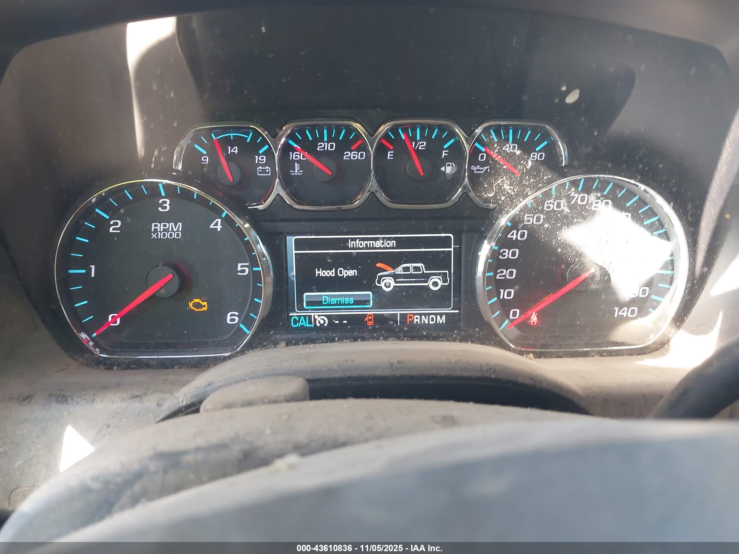 CHEVROLET SILVERADO image 7